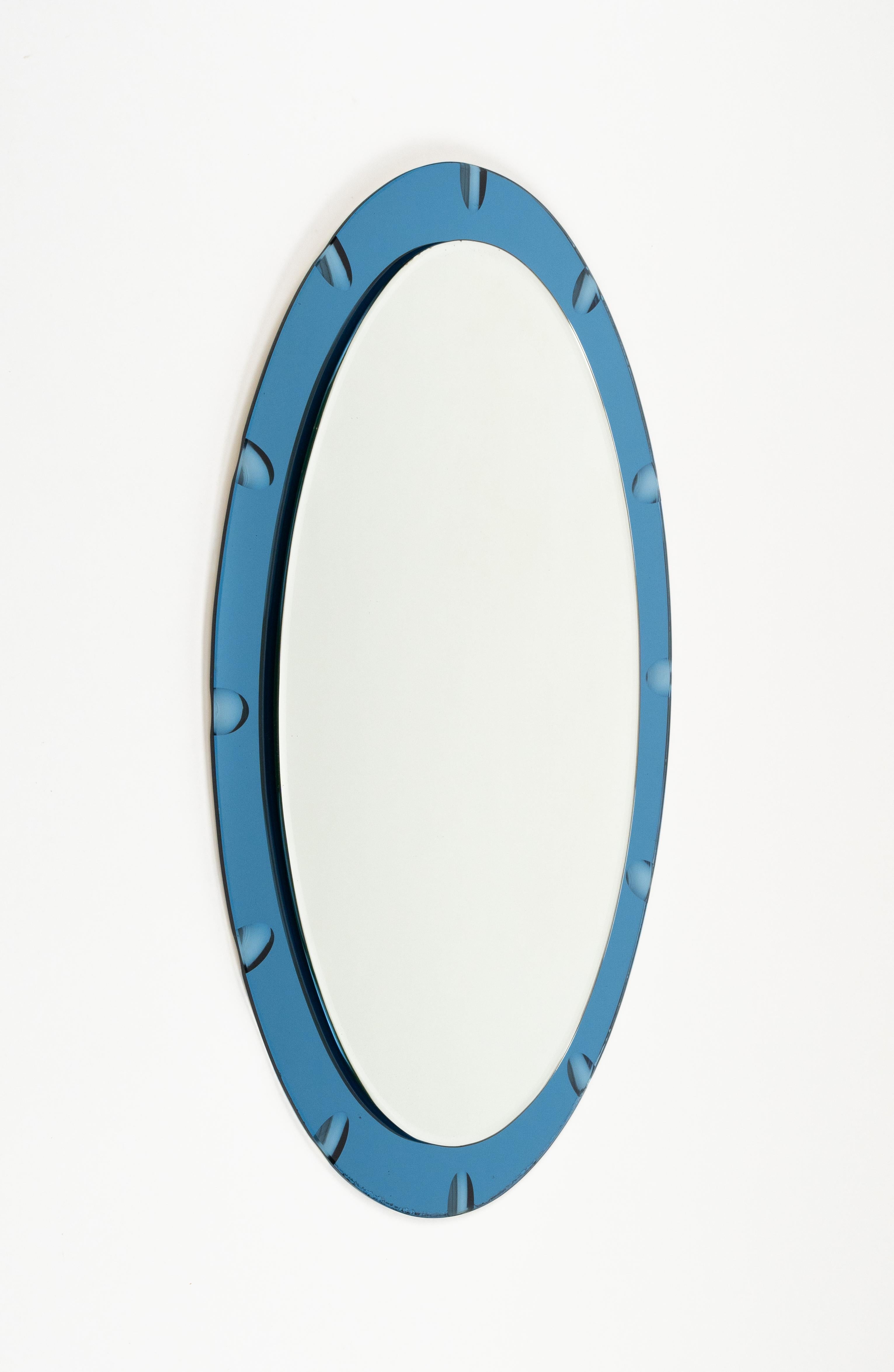 Italian Midcentury Oval Wall Mirror with Blue Border Cristal Arte Style, Italy 1970s For Sale