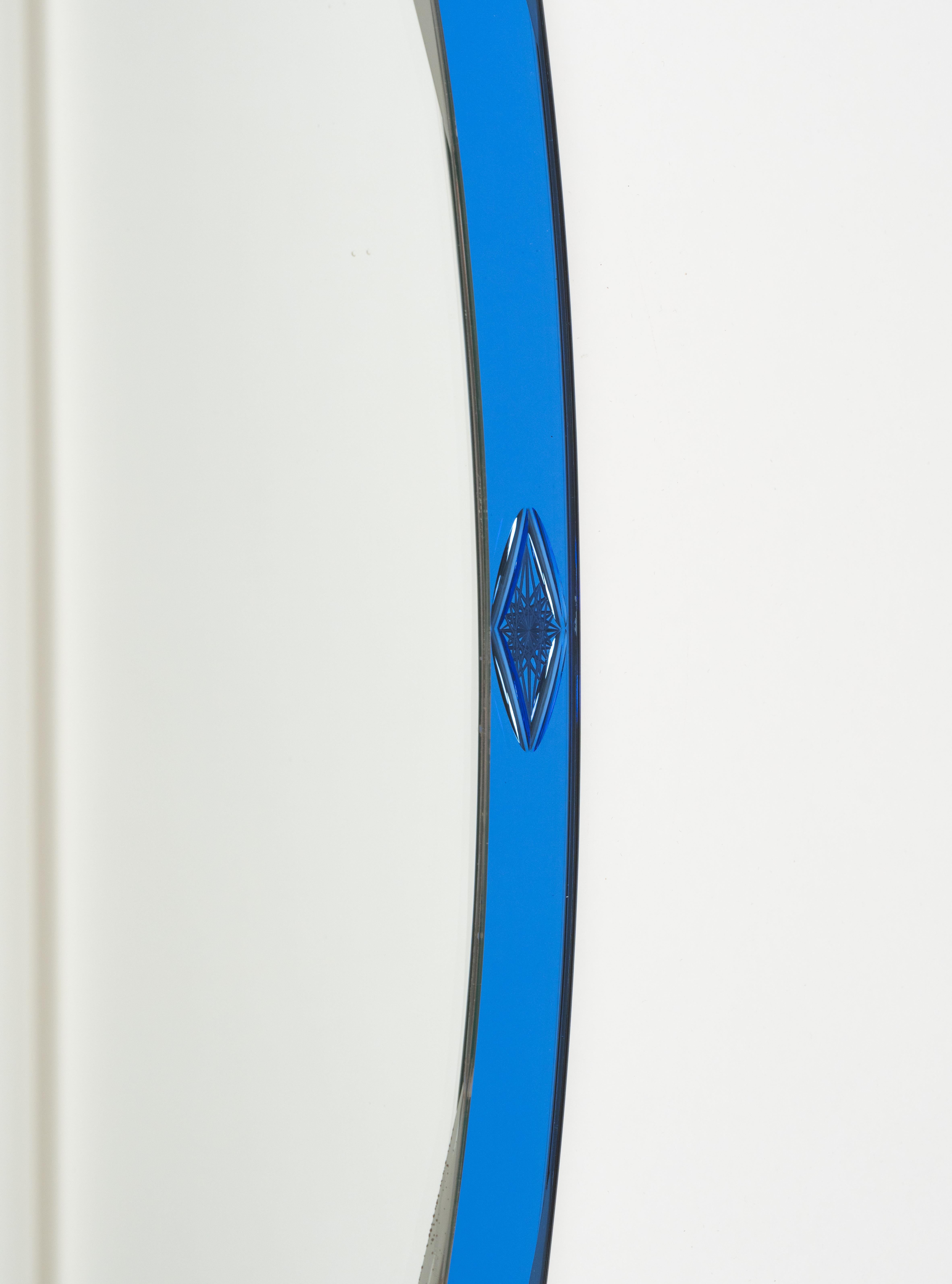 Midcentury Oval Wall Mirror with Blue Border Cristal Arte Style, Italy 1970s For Sale 2