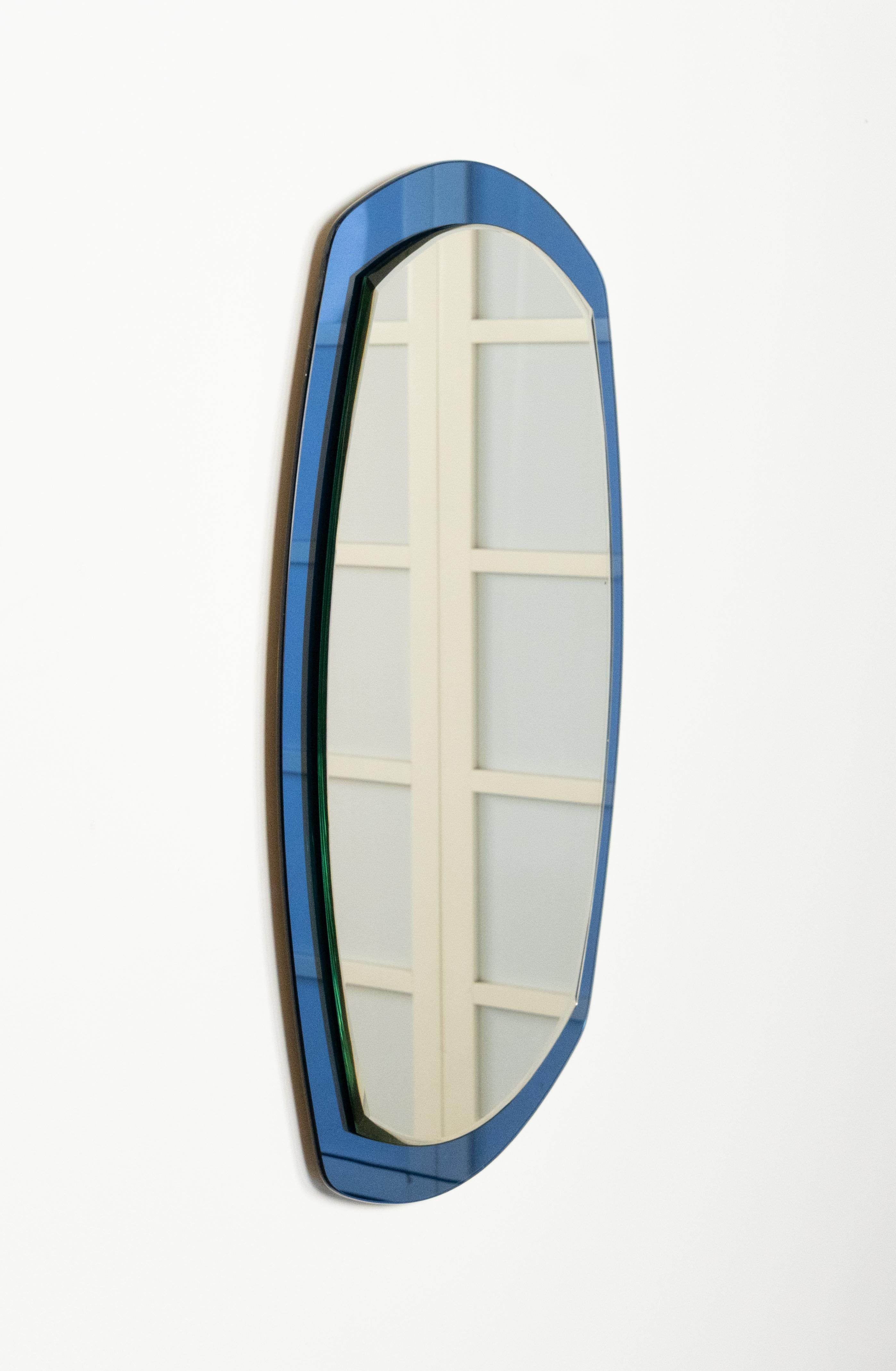 Miroir mural ovale du milieu du siècle avec cadre bleu par Lupi Cristal Luxor, Italie, années 1960 en vente 6
