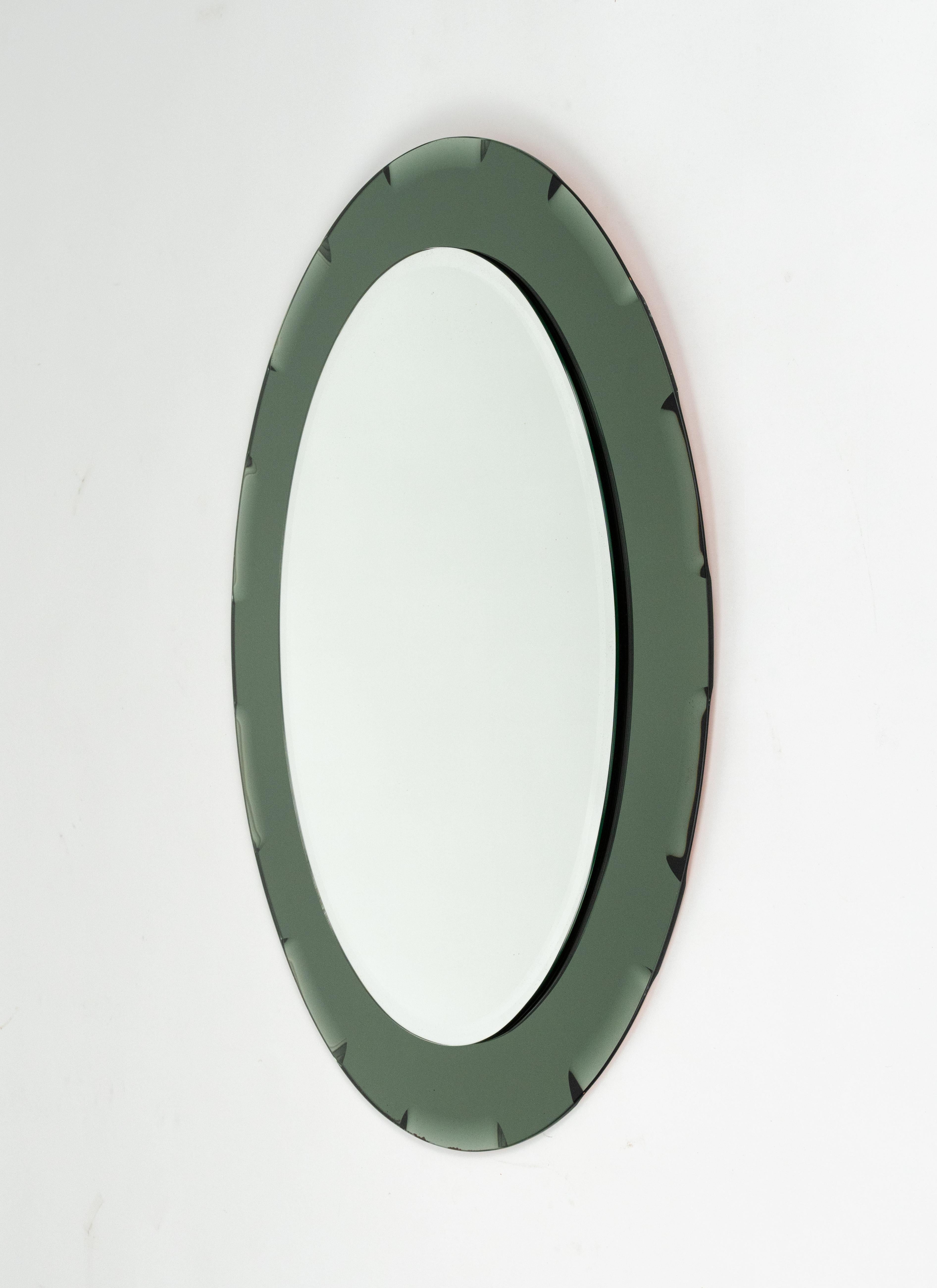 Miroir mural ovale du milieu du siècle avec cadre vert, style Cristal Arte, Italie, années 1960 en vente 4