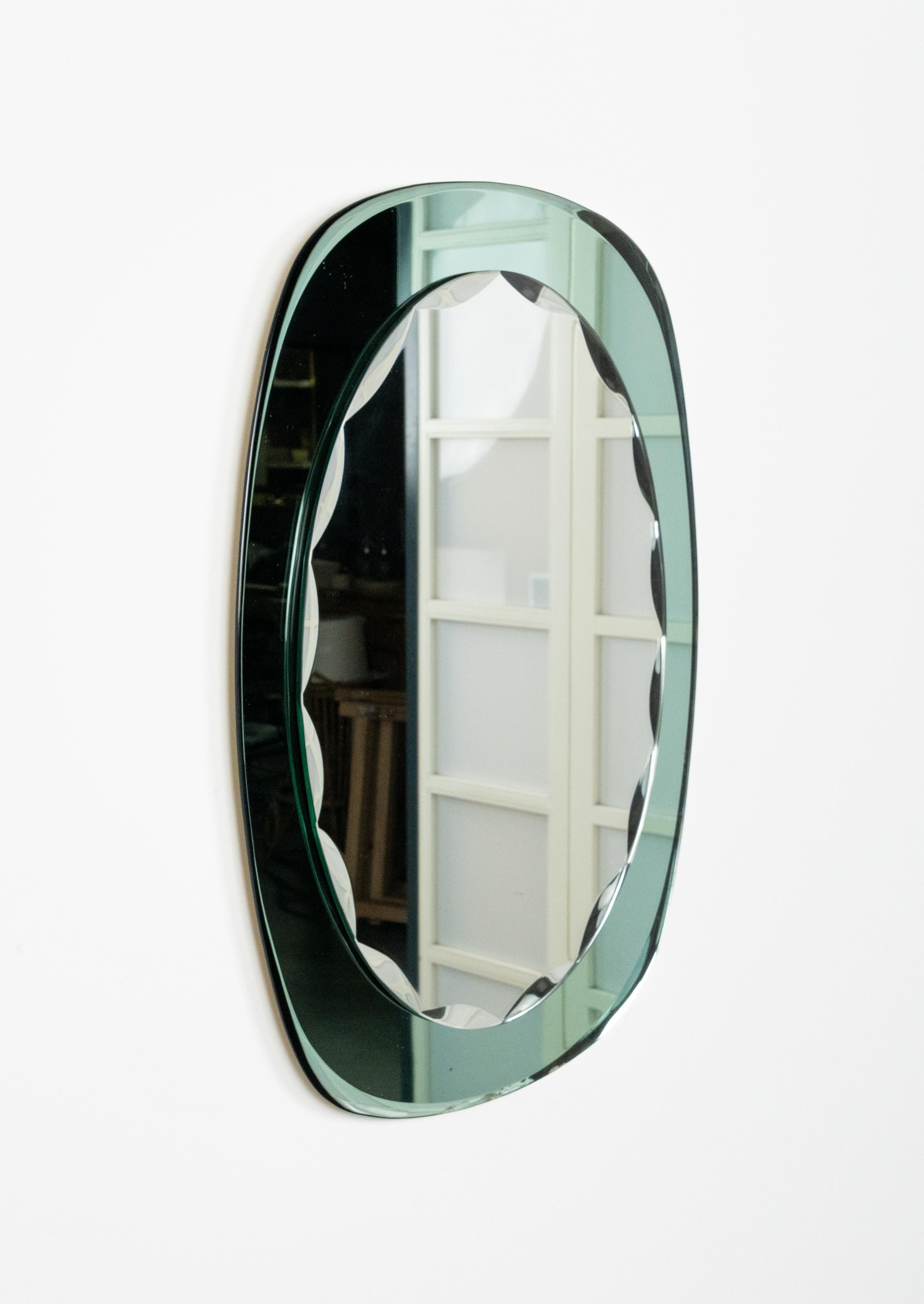 Miroir mural ovale du milieu du siècle avec cadre vert, style Cristal Arte, Italie, années 1960 en vente 5