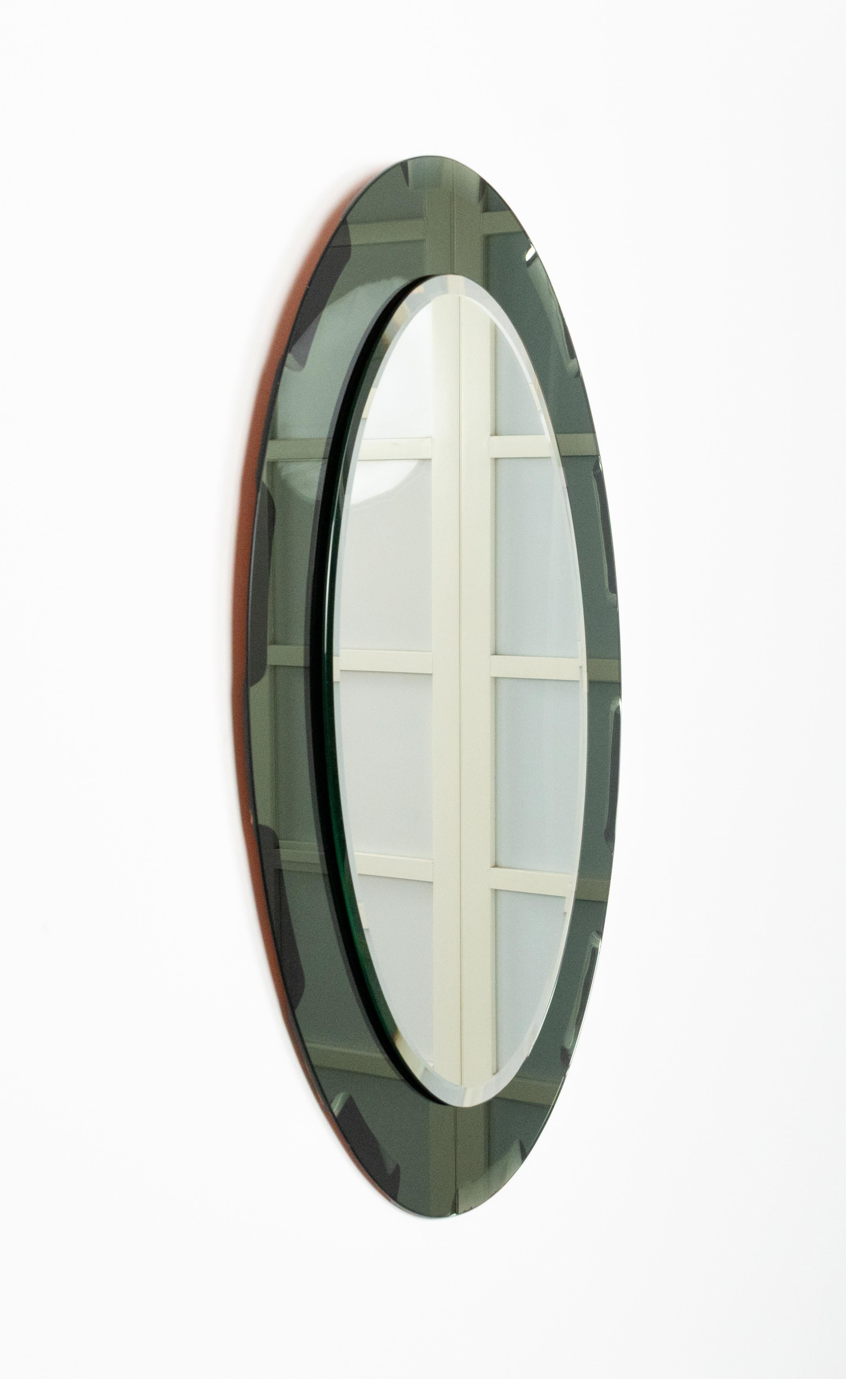 Mid-Century Modern Miroir mural ovale du milieu du siècle avec cadre vert, style Cristal Arte, Italie, années 1960 en vente