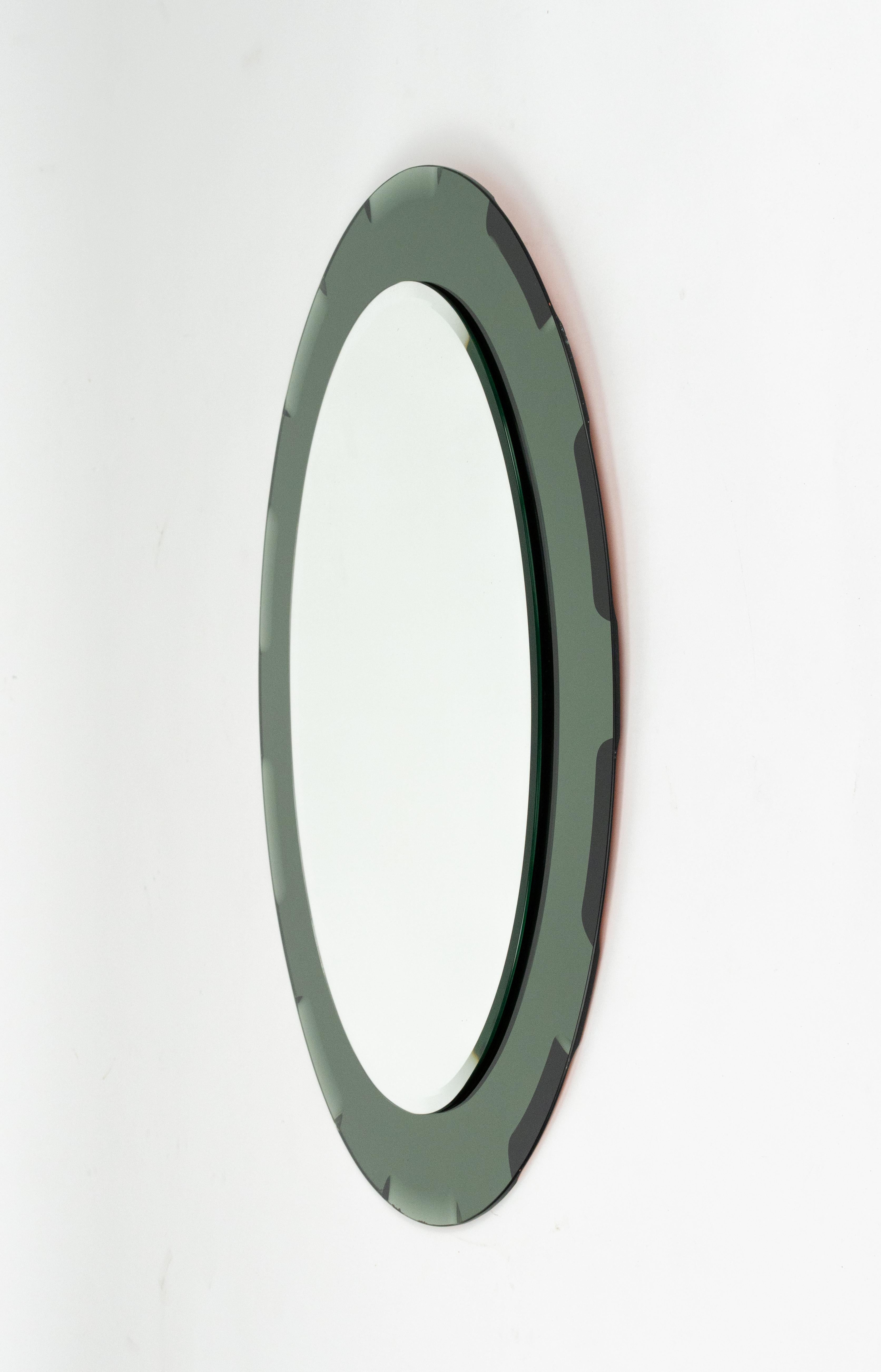 Miroir mural ovale du milieu du siècle avec cadre vert, style Cristal Arte, Italie, années 1960 en vente 3