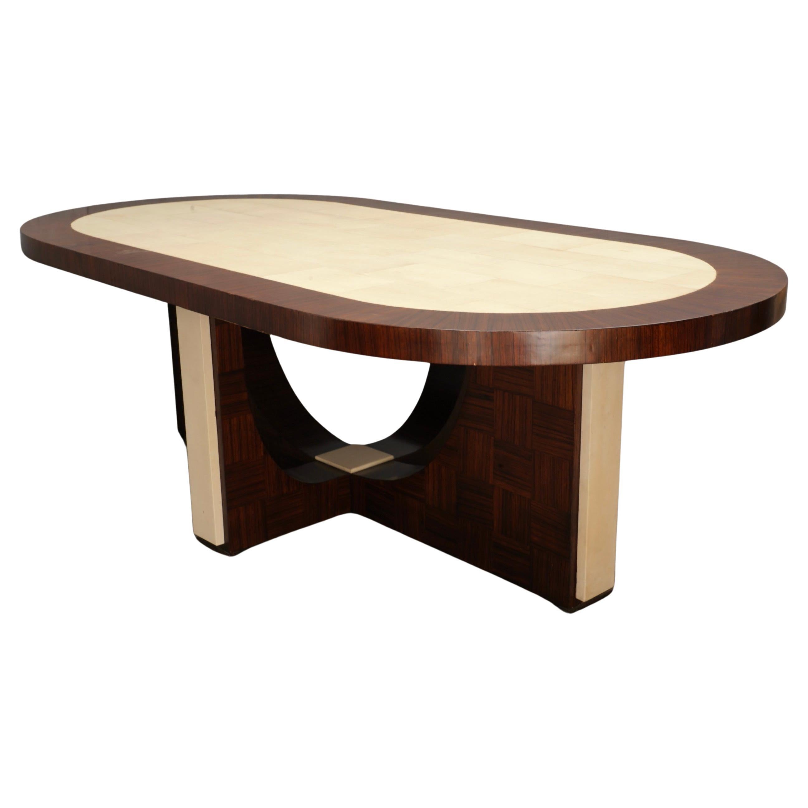 Ovaler italienischer Tisch aus Zebrano-Holz und Ziegenleder aus der Jahrhundertmitte, 1950