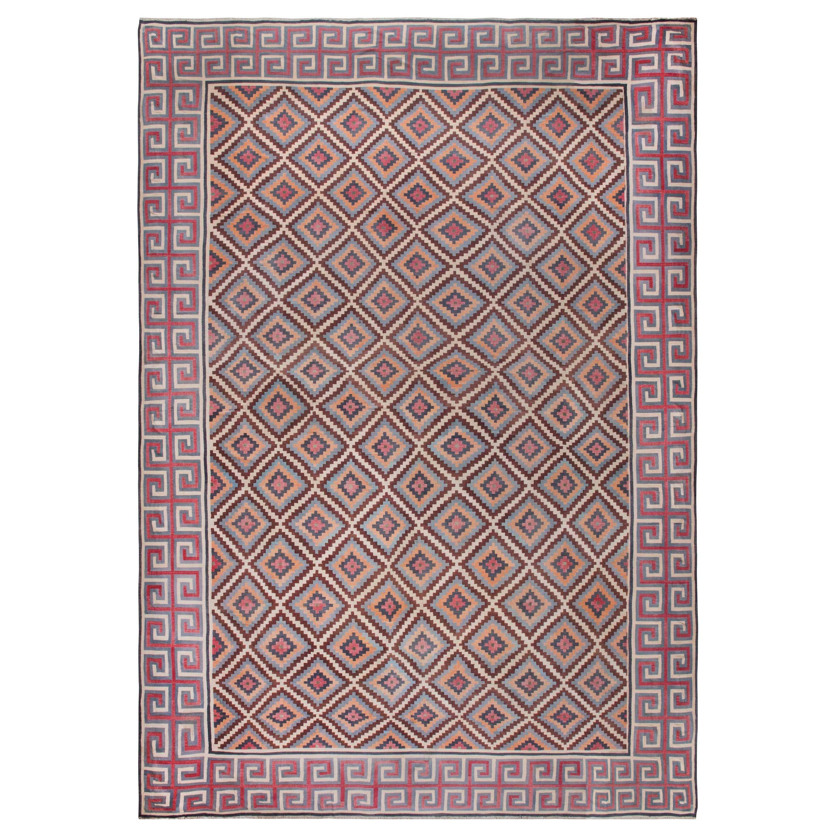 Tappeto indiano Dhurrie fatto a mano di dimensioni maggiorate del Medioevo in vendita