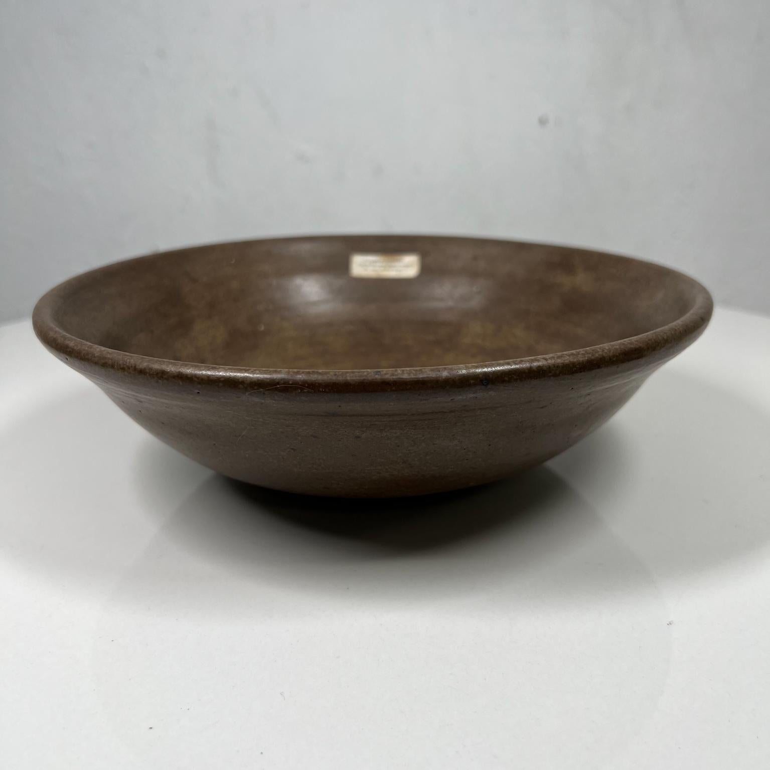 Mid-Century Modern Midcentury Ozarka Pottery Bowl Hand Thrown Brown Stoneware St Joe, Arkansas For Sale