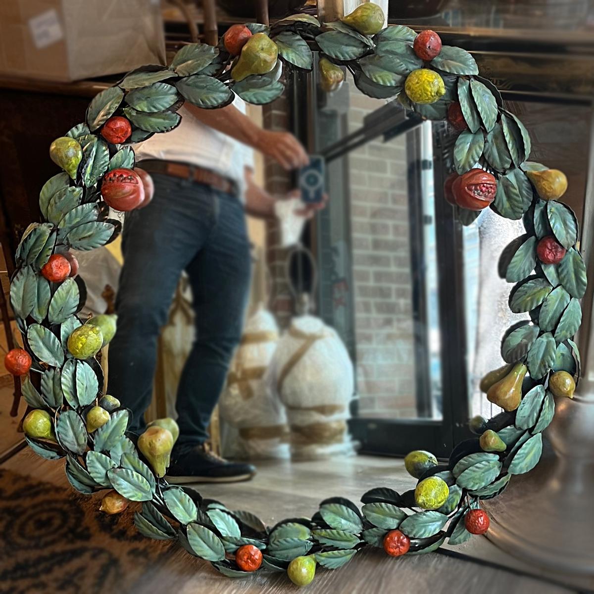 Round Italian Painted Tole Mirror For Sale 2