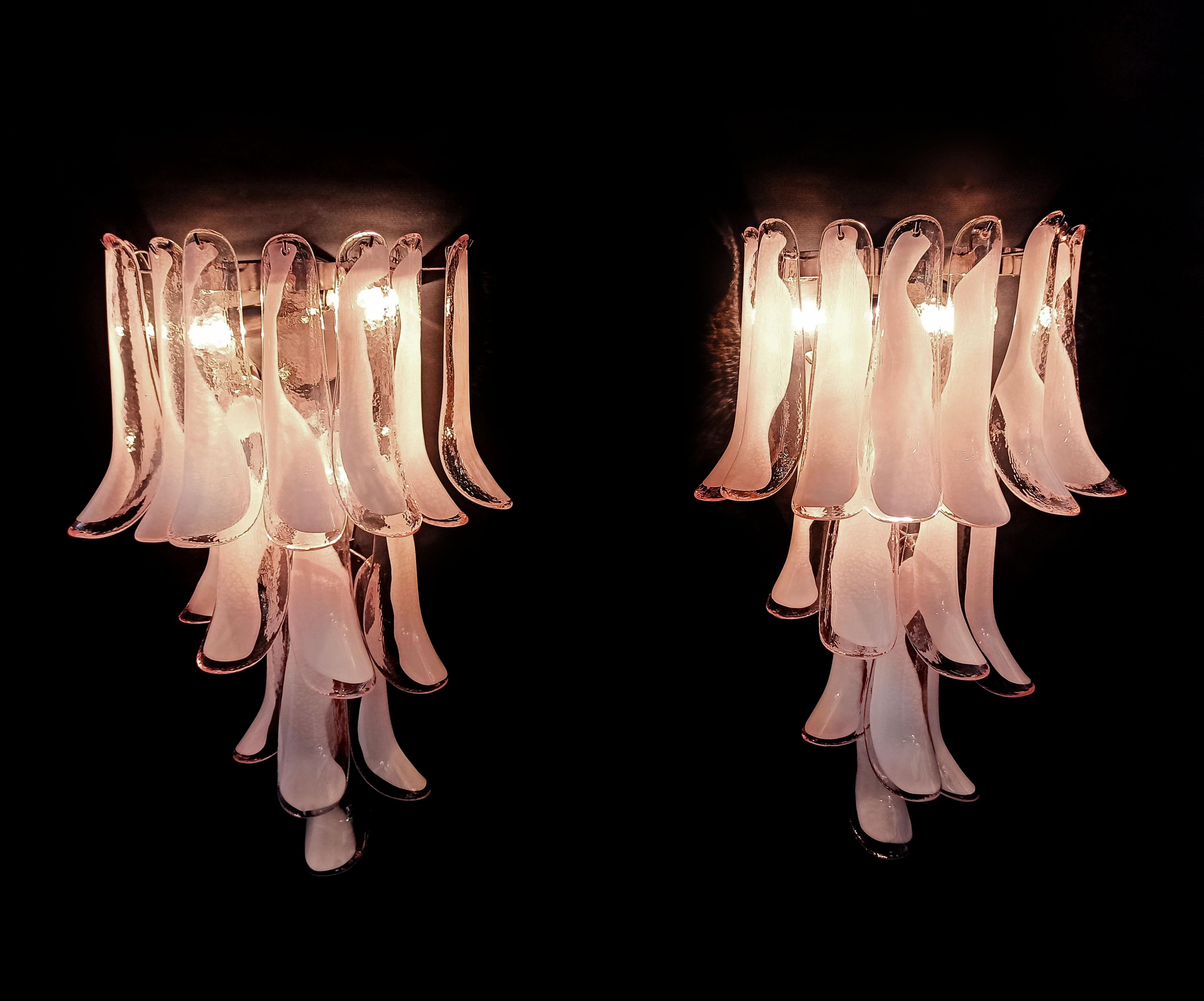  Midcentury Trio of Italian Pink Wall Sconces, Murano, 1990s For Sale 5