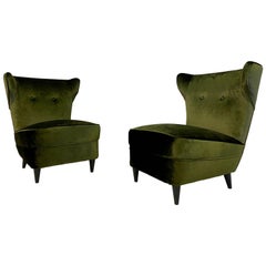 Midcentury Pair of 1950s Italian Slipper Lounge Chairs in Green Velvet