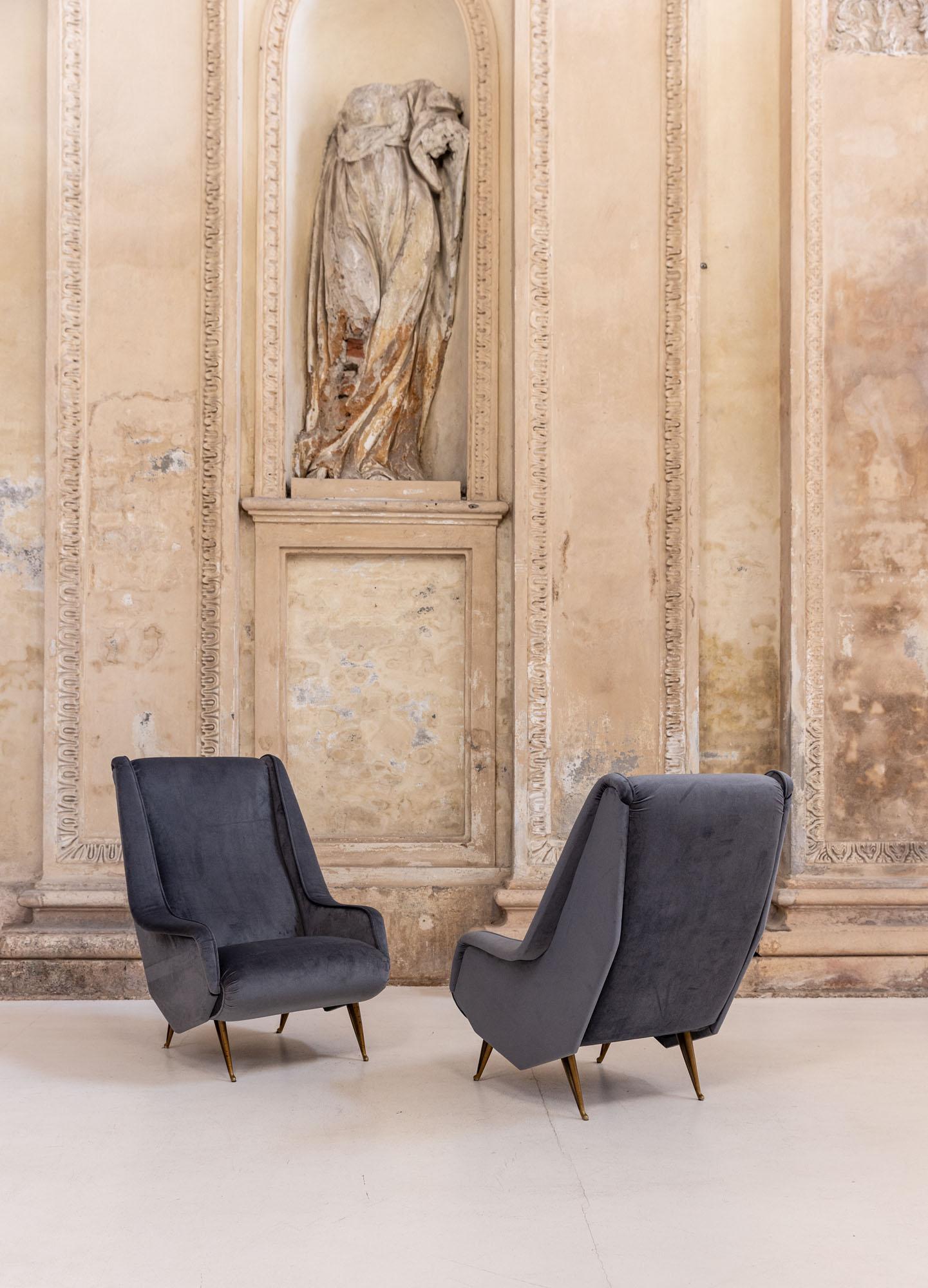 Mid-Century Modern Midcentury pair of armchairs by ISA Bergamo, Italy, 1950 For Sale