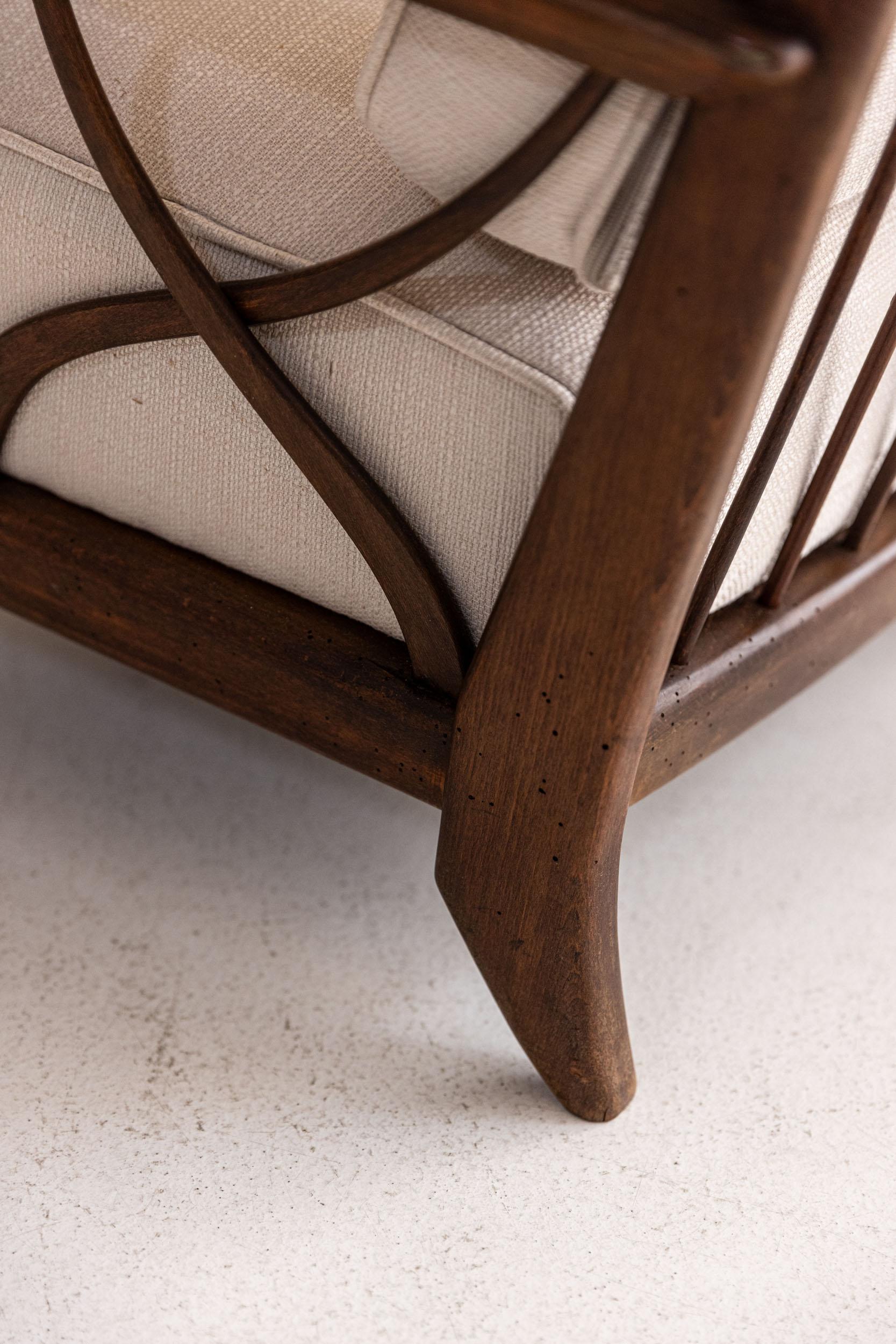 Paar Sessel aus der Mitte des Jahrhunderts, entworfen von Paolo Buffa im Angebot 12