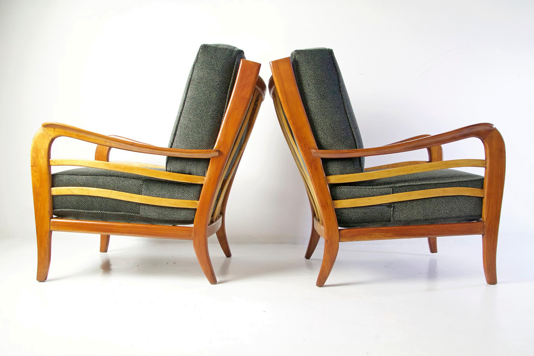 Midcentury Pair of Armchairs in Cherry and Maple by Paolo Buffa, Italy 5