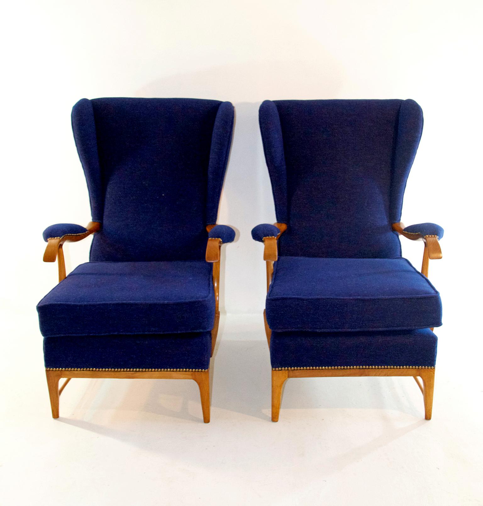 Mid-Century Modern Midcentury Pair of Armchairs in Walnut by Paolo Buffa for Framar Made in Italy For Sale