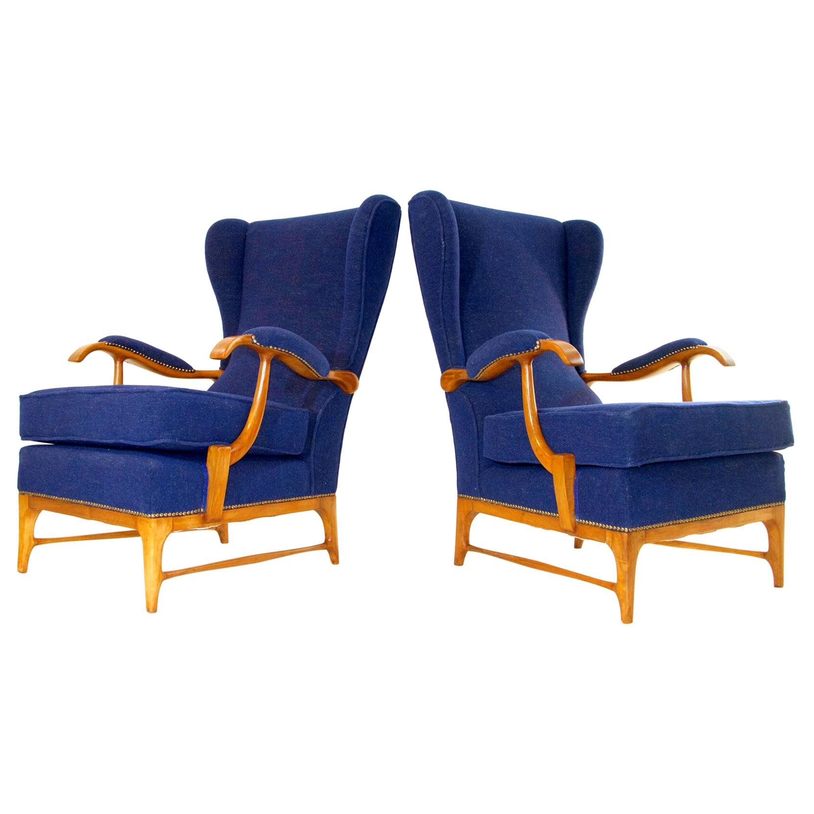 Midcentury Pair of Armchairs in Walnut by Paolo Buffa for Framar Made in Italy For Sale