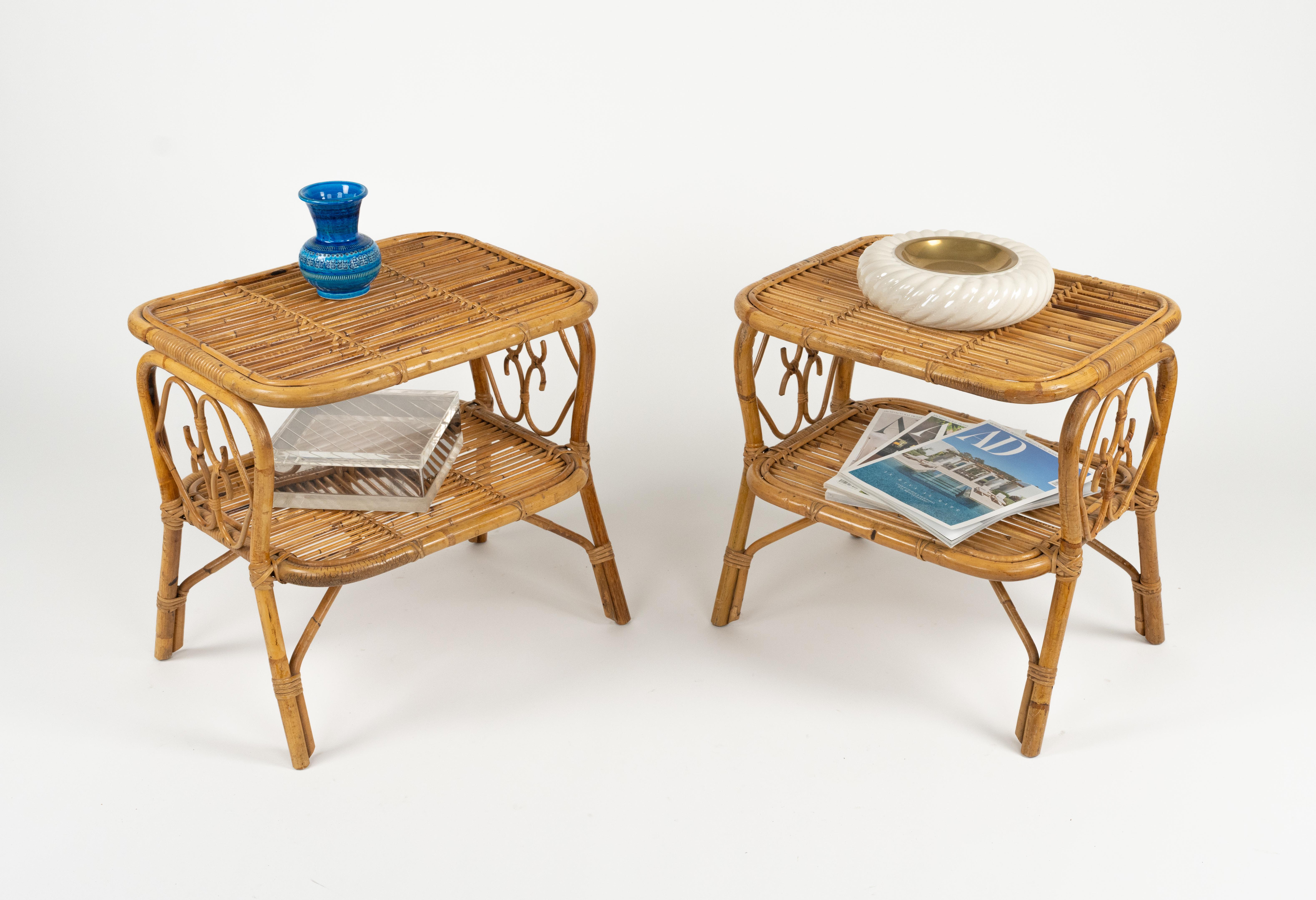 Paar Nachttische aus der Mitte des Jahrhunderts Nachttische aus Rattan und Bambus, Italien 1960er Jahre (Mitte des 20. Jahrhunderts) im Angebot