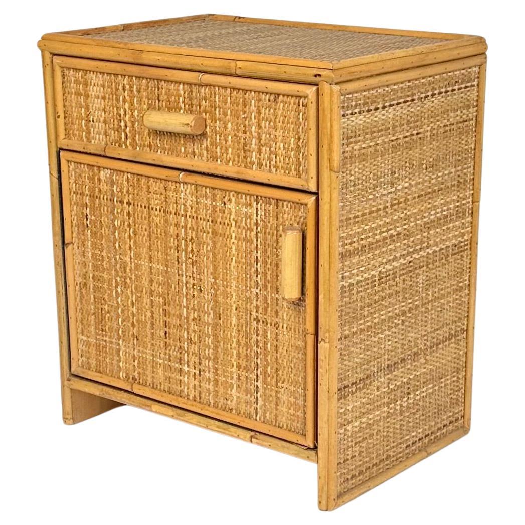 Midcentury Pair of Bedside Tables Nightstands in Bamboo & Rattan, Italy 1970s For Sale 4