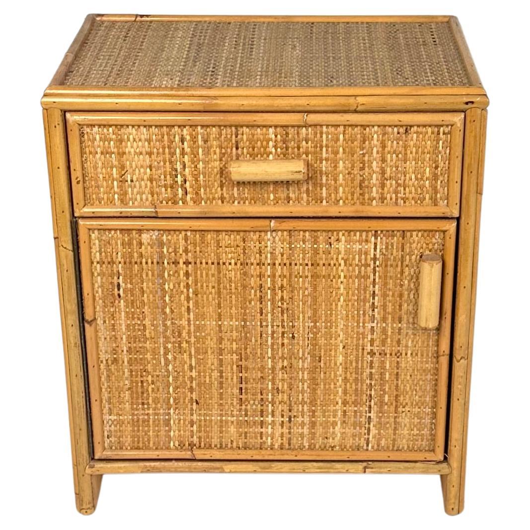Midcentury Pair of Bedside Tables Nightstands in Bamboo & Rattan, Italy 1970s For Sale 1