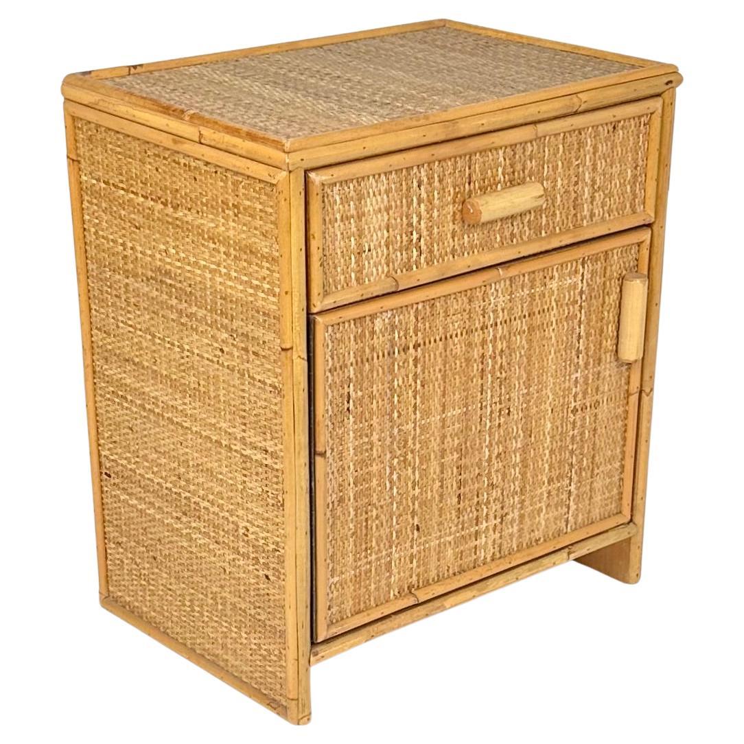 Midcentury Pair of Bedside Tables Nightstands in Bamboo & Rattan, Italy 1970s For Sale 2