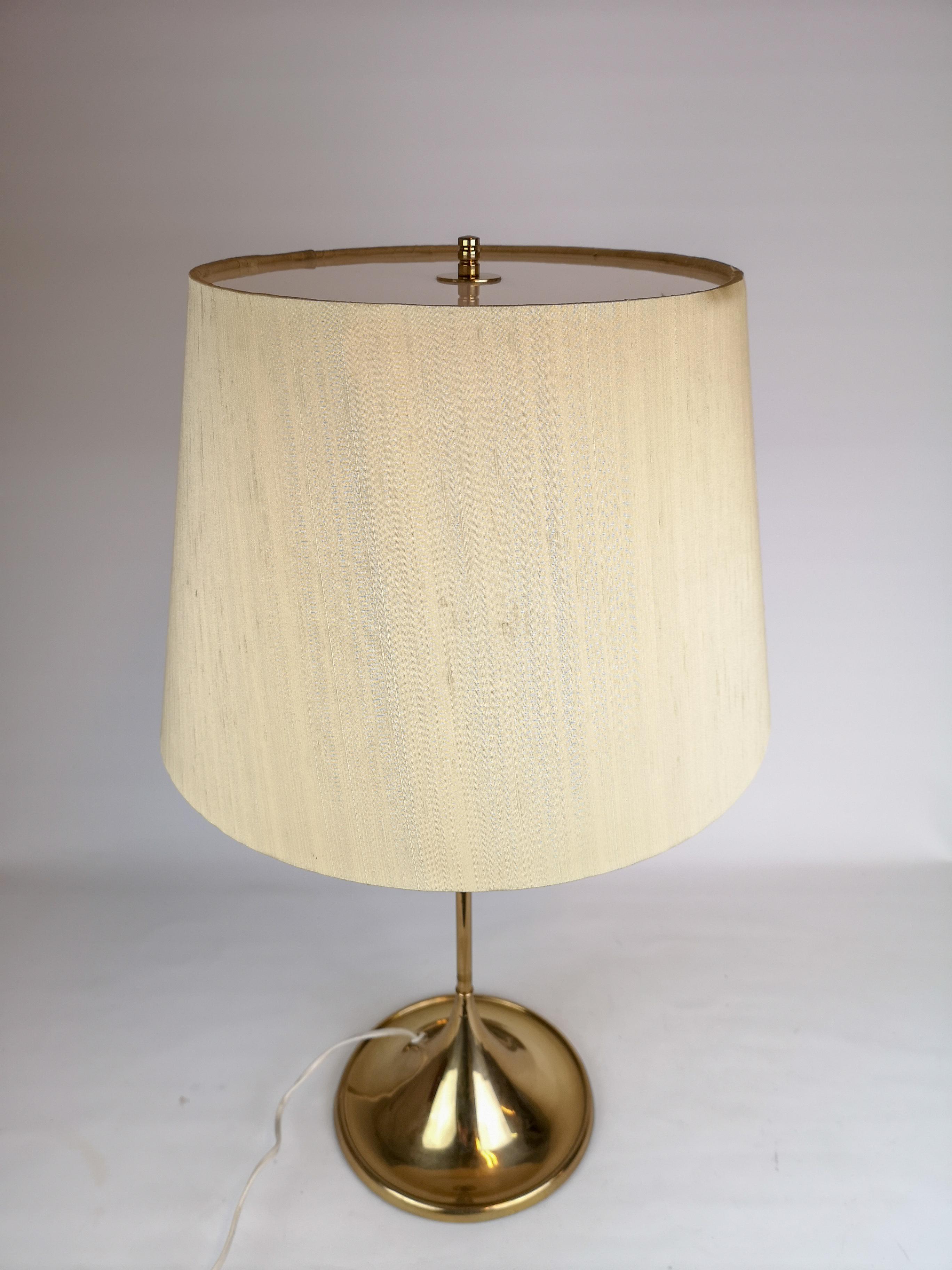 Midcentury Pair of Bergboms B-024 Table Lamps, 1960s, Sweden In Good Condition In Hillringsberg, SE