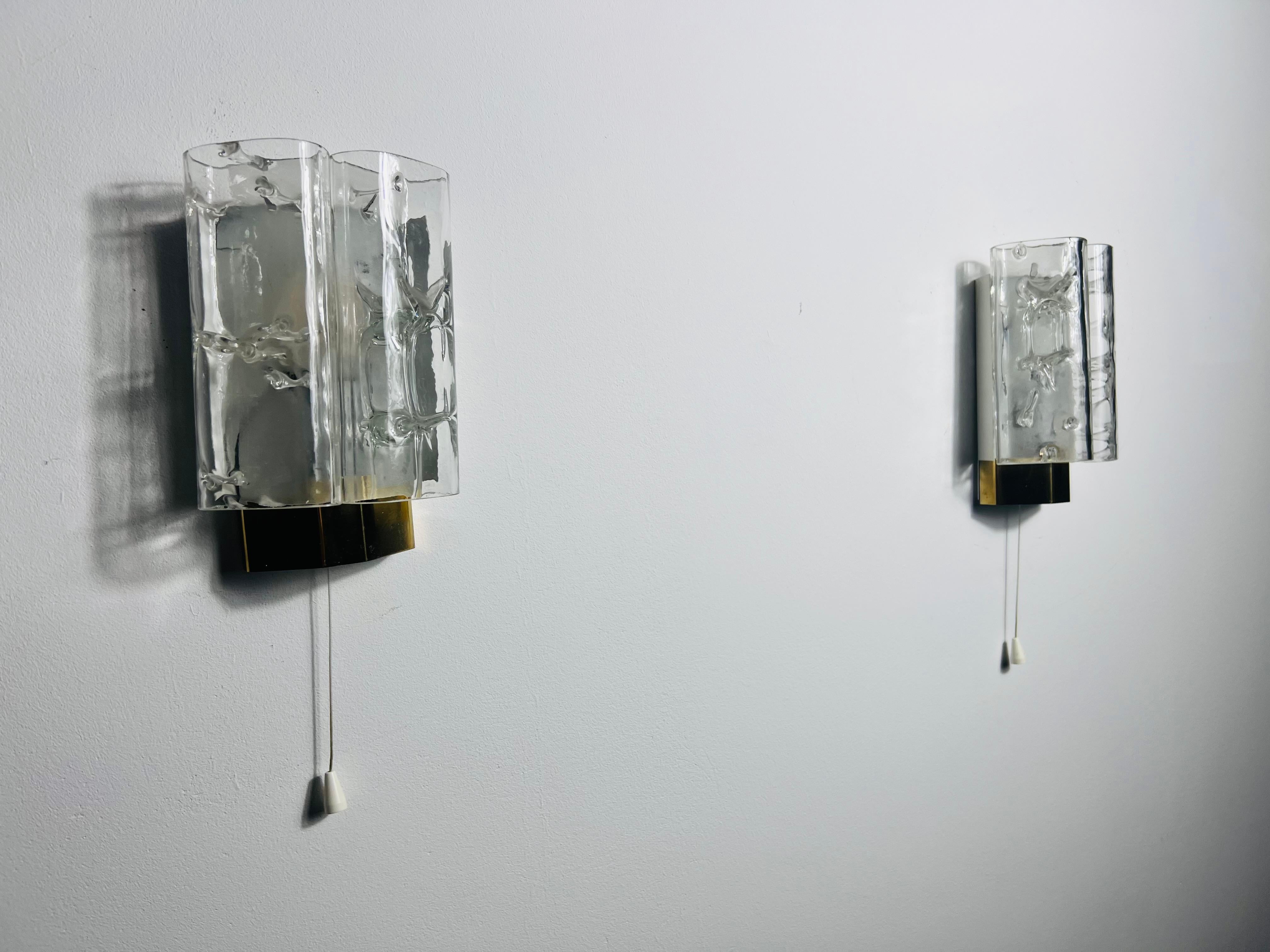 Paire d'appliques en verre soufflé du milieu du siècle par Doria, années 1960 en vente 3