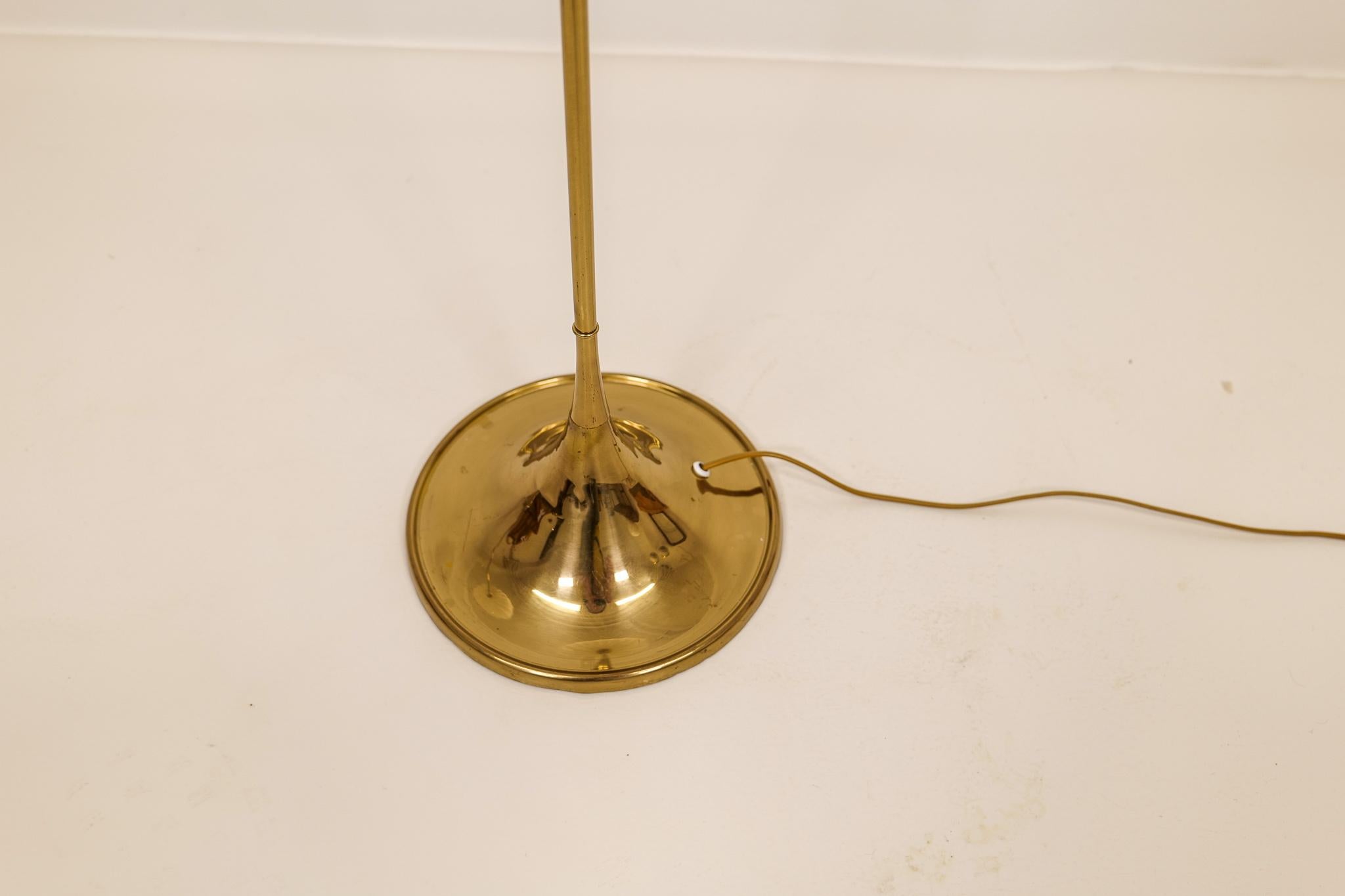 Midcentury Pair of Brass Floor Lamps Bergboms G-025, Sweden, 1960s 2