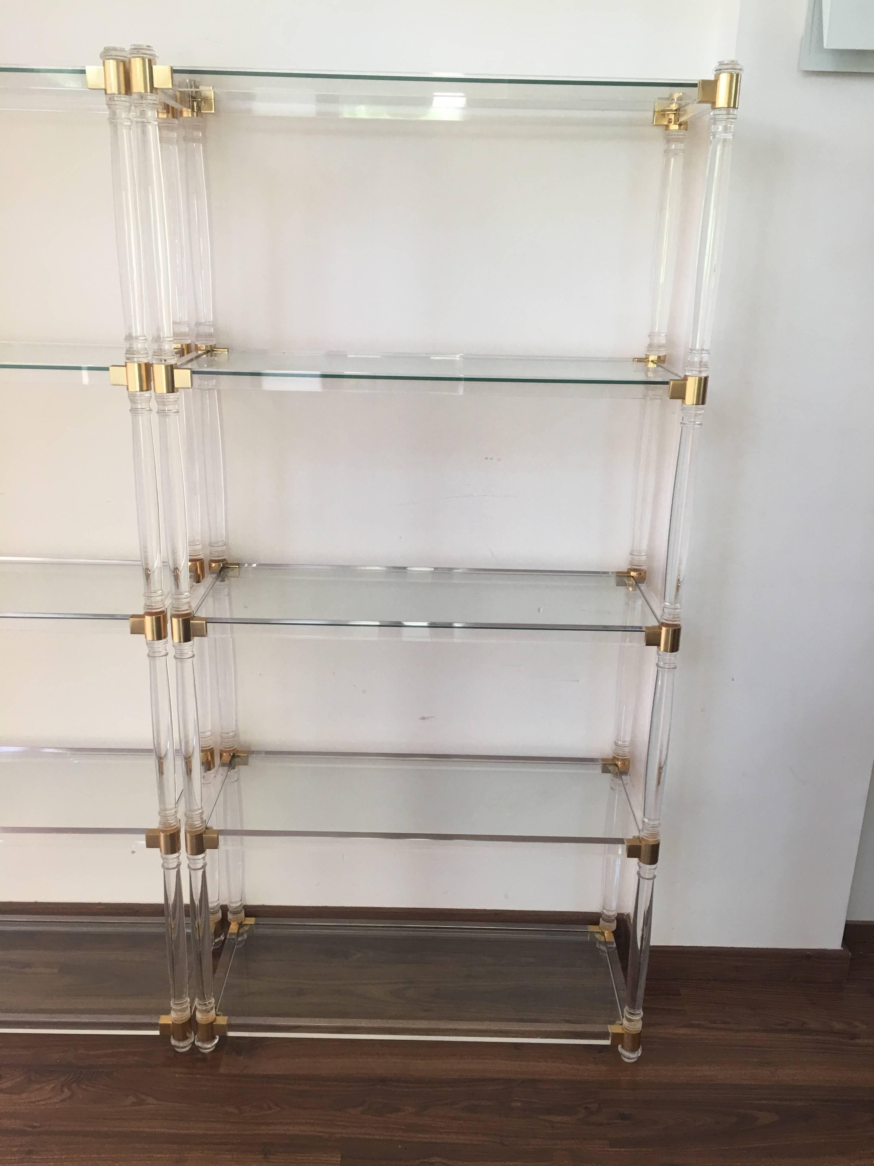 Mid-Century Modern Midcentury Pair of Brass Lucite and Glass Étagère, Pair of Five Shelves Étagère