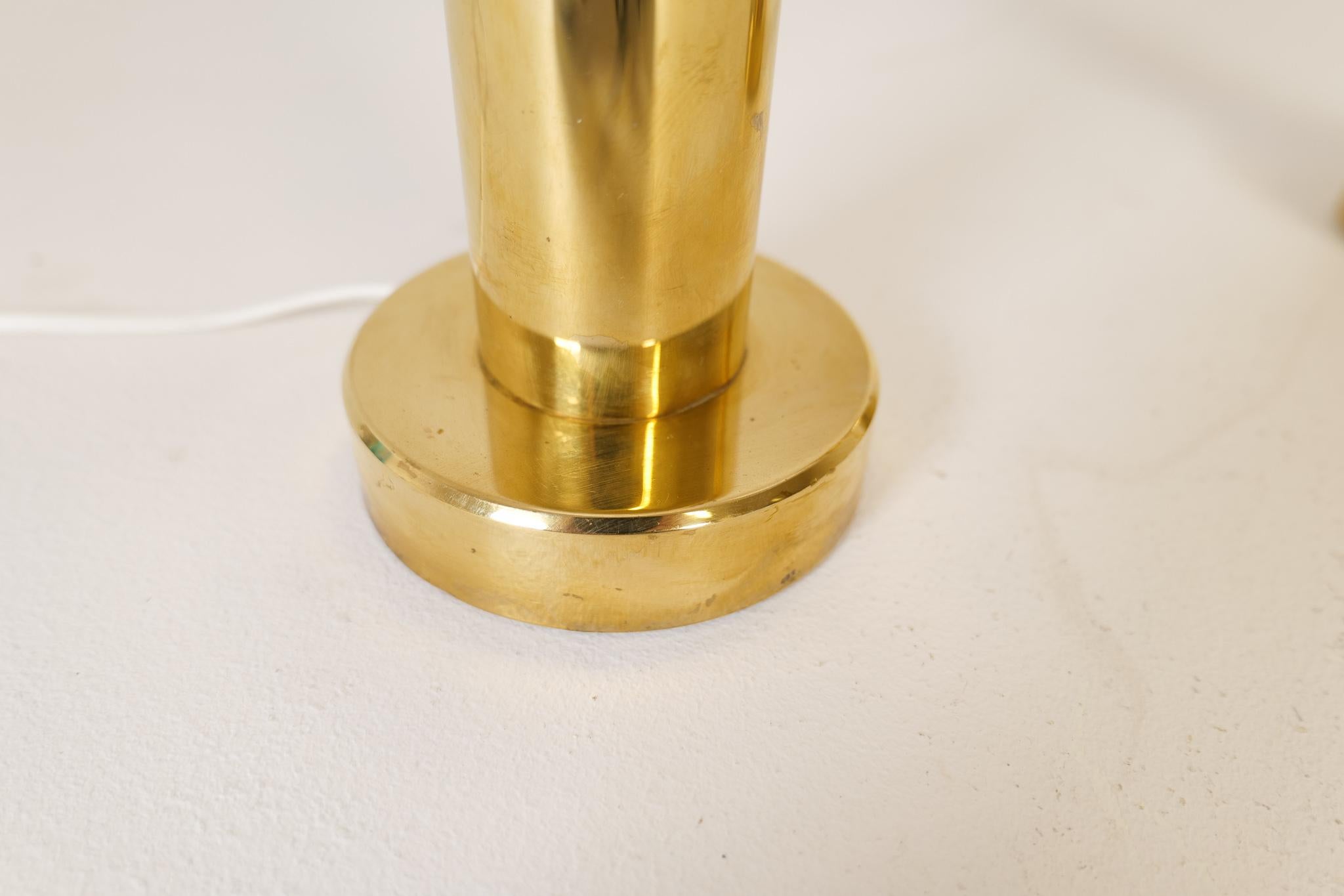 Midcentury Pair of Brass Table Lamps by Kosta Elarmatur, Sweden, 1960s For Sale 4
