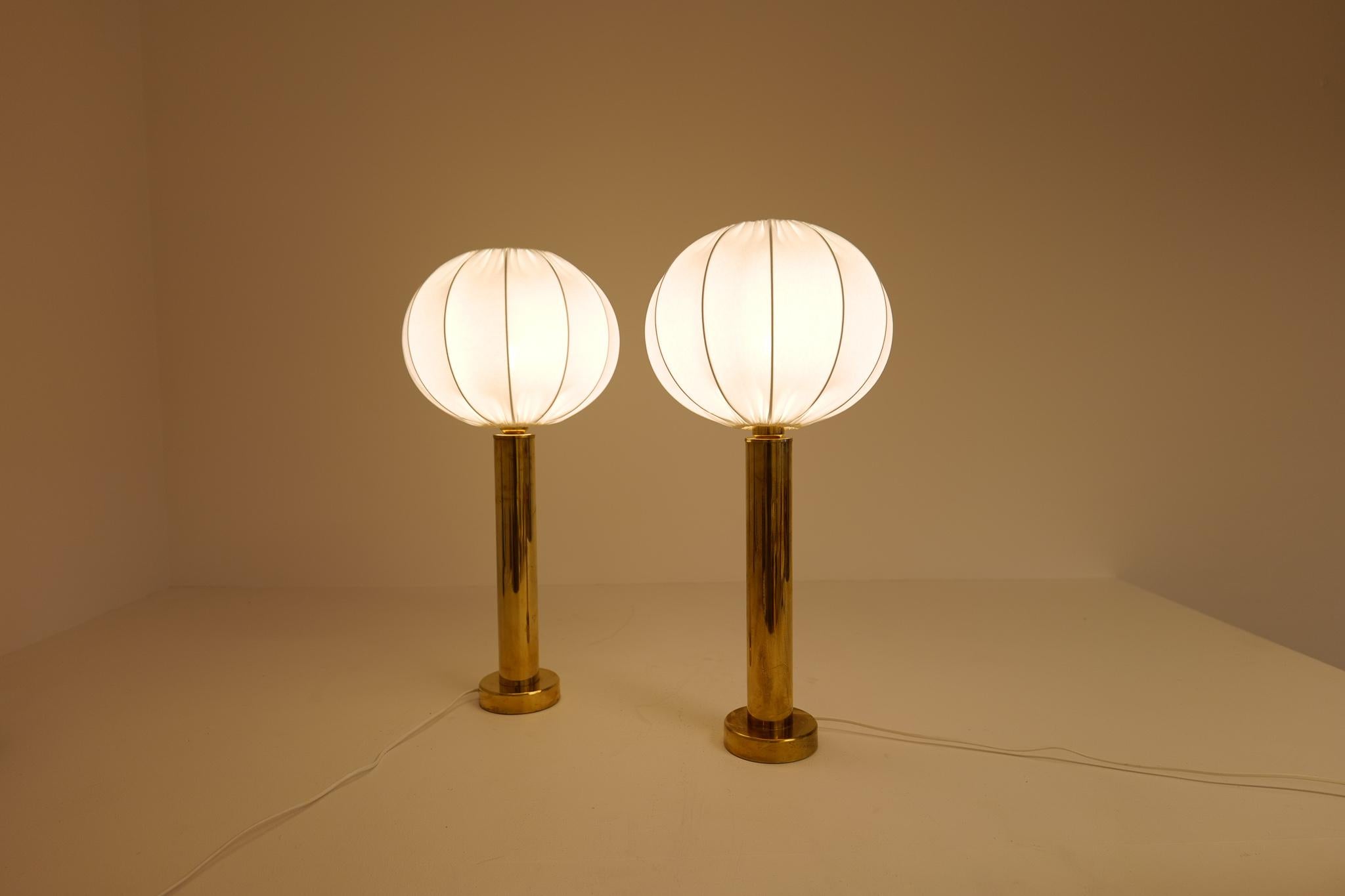 Midcentury Pair of Brass Table Lamps by Kosta Elarmatur, Sweden, 1960s For Sale 8