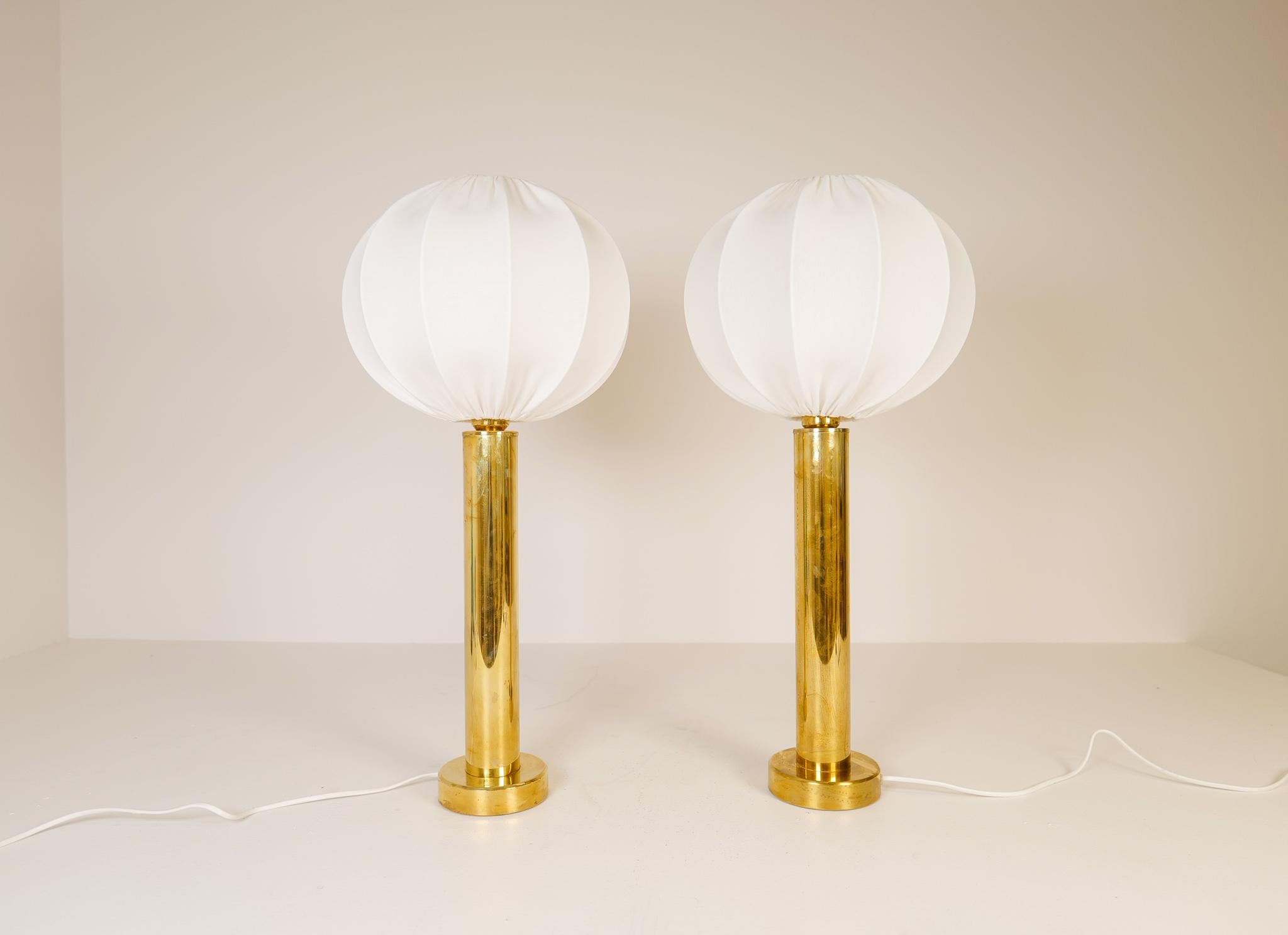 Swedish Midcentury Pair of Brass Table Lamps by Kosta Elarmatur, Sweden, 1960s For Sale
