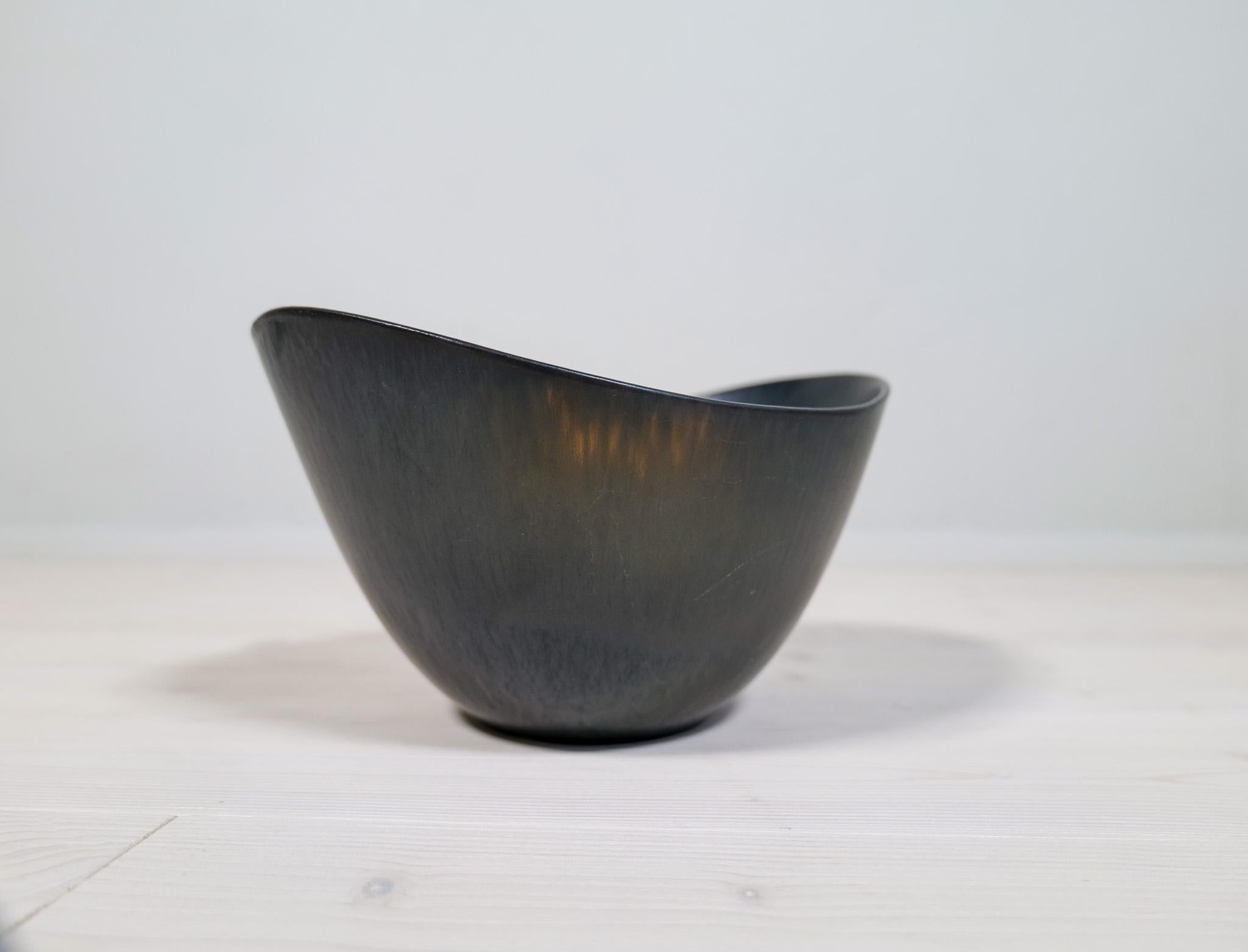 Midcentury Modern Pair of Ceramic Bowls Rörstrand Gunnar Nylund, Sweden For Sale 6