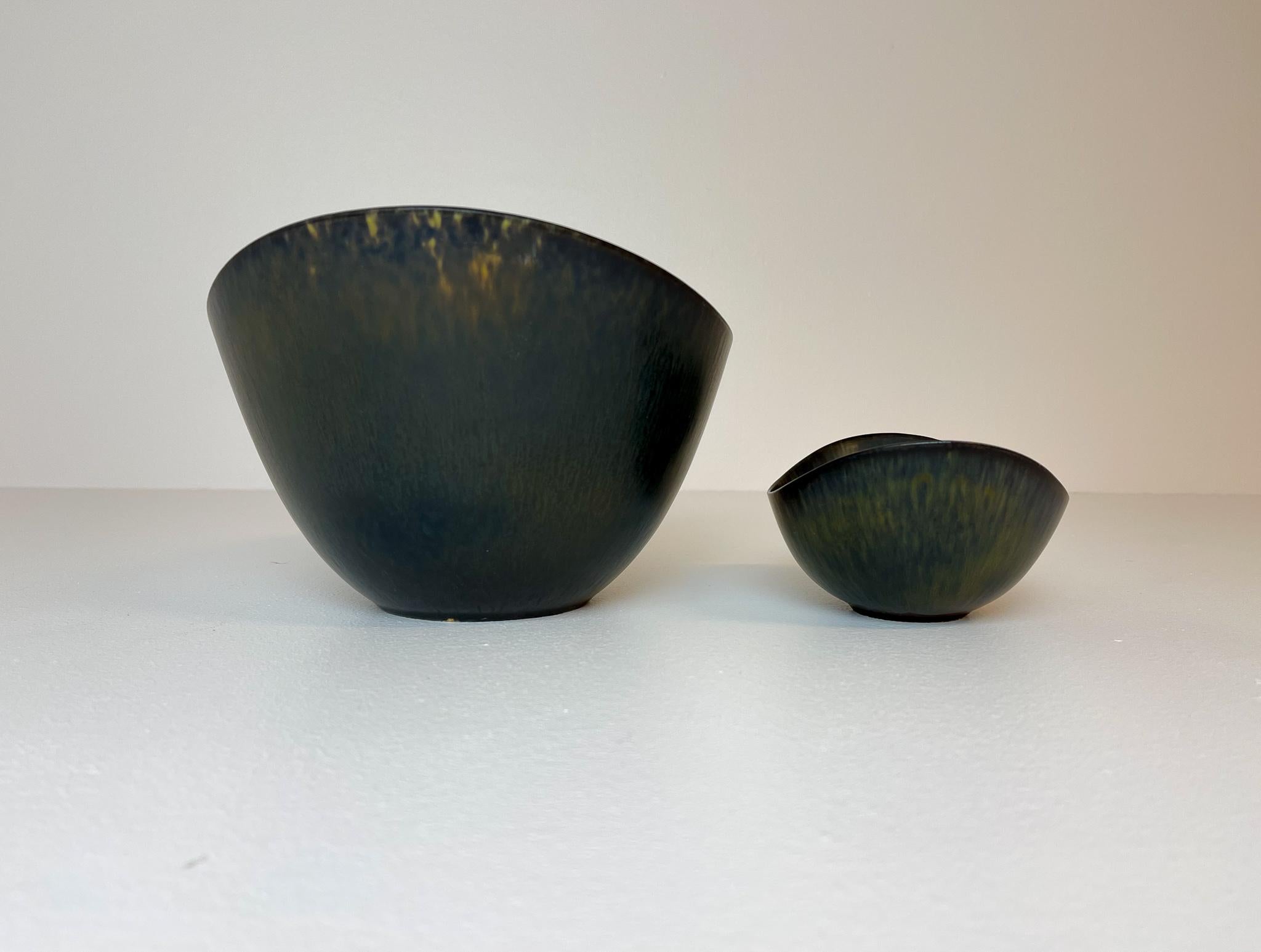 Mid-Century Modern Midcentury Pair of Ceramic Bowls Rörstrand AXK and ARO Gunnar Nylund, Sweden