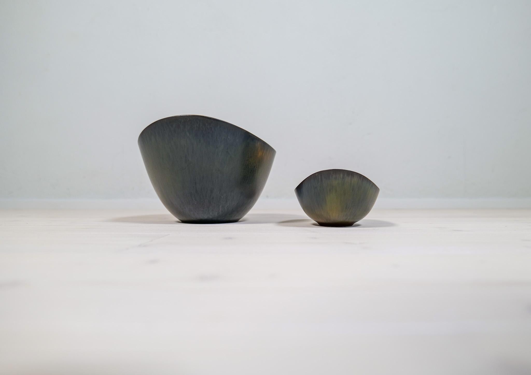 Midcentury Modern Pair of Ceramic Bowls Rörstrand Gunnar Nylund, Sweden In Good Condition For Sale In Hillringsberg, SE