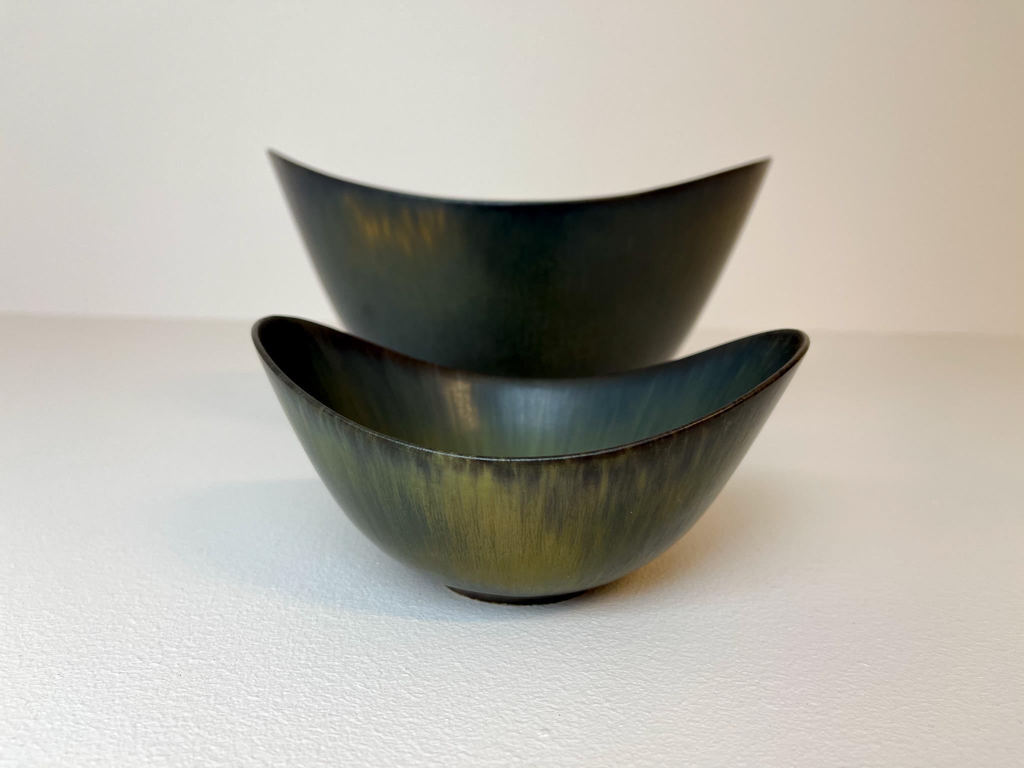 Midcentury Pair of Ceramic Bowls Rörstrand AXK and ARO Gunnar Nylund, Sweden In Good Condition In Hillringsberg, SE