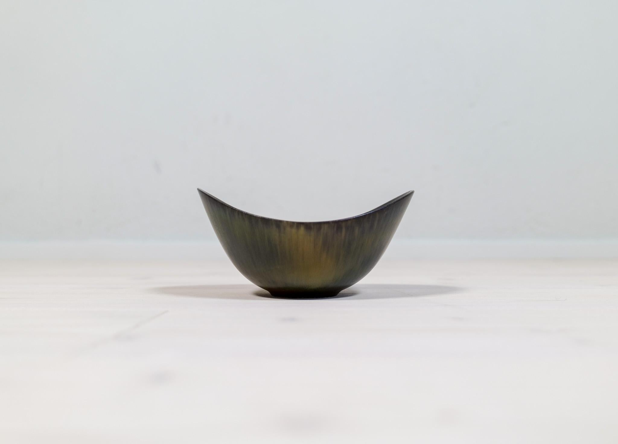 Midcentury Modern Pair of Ceramic Bowls Rörstrand Gunnar Nylund, Sweden For Sale 2