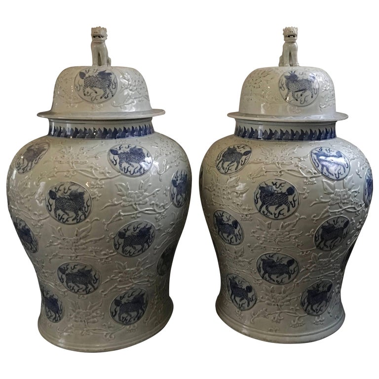 China Mid-20th Century Pair of Glazed Porcelain Blue and White Giant Jars For Sale
