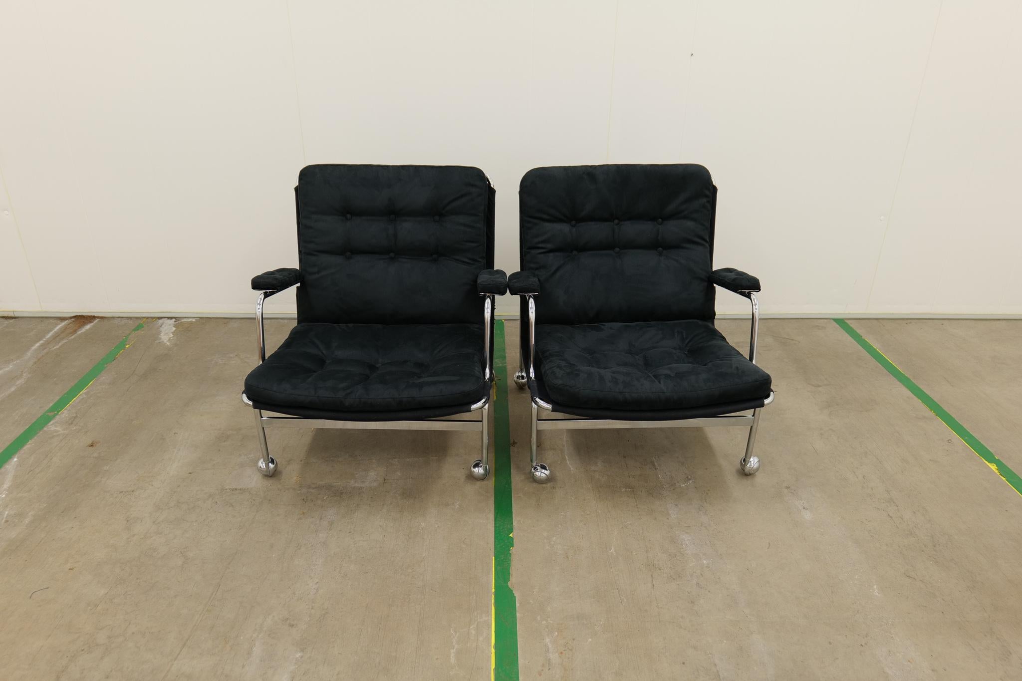 Midcentury Pair of Easy Chairs Model Karin by Bruno Mathsson Sweden 1969 4