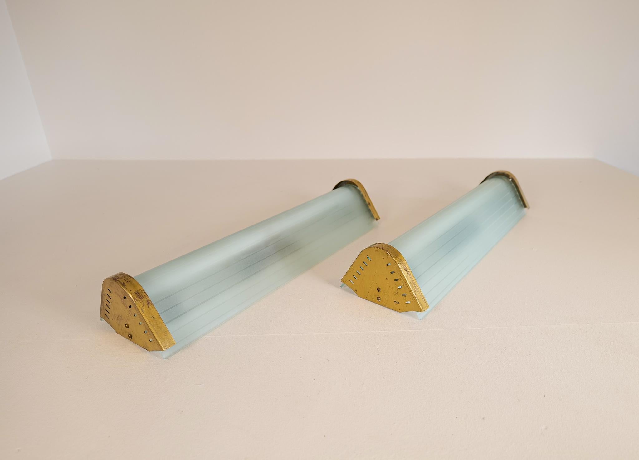 Midcentury Pair of Extra-Large Modern Wall Lamps Attributed to Asea For Sale 1