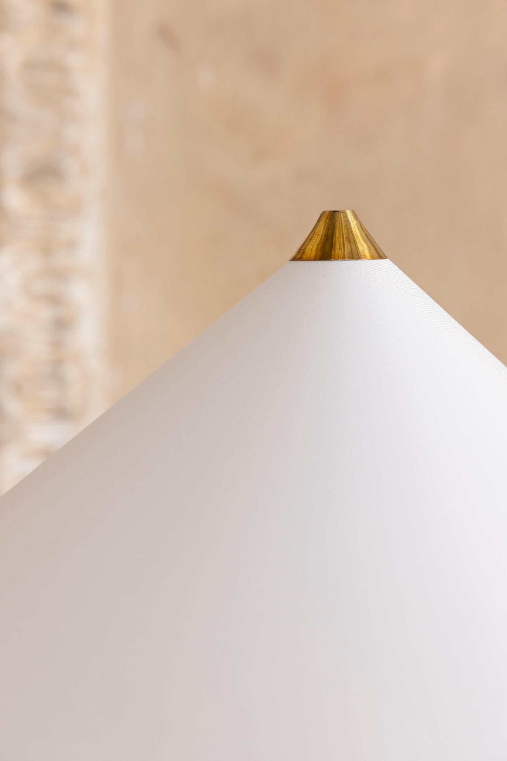 Paire de lampadaires du milieu du siècle dernier par MAE Lamp, Suède 1970 en vente 4
