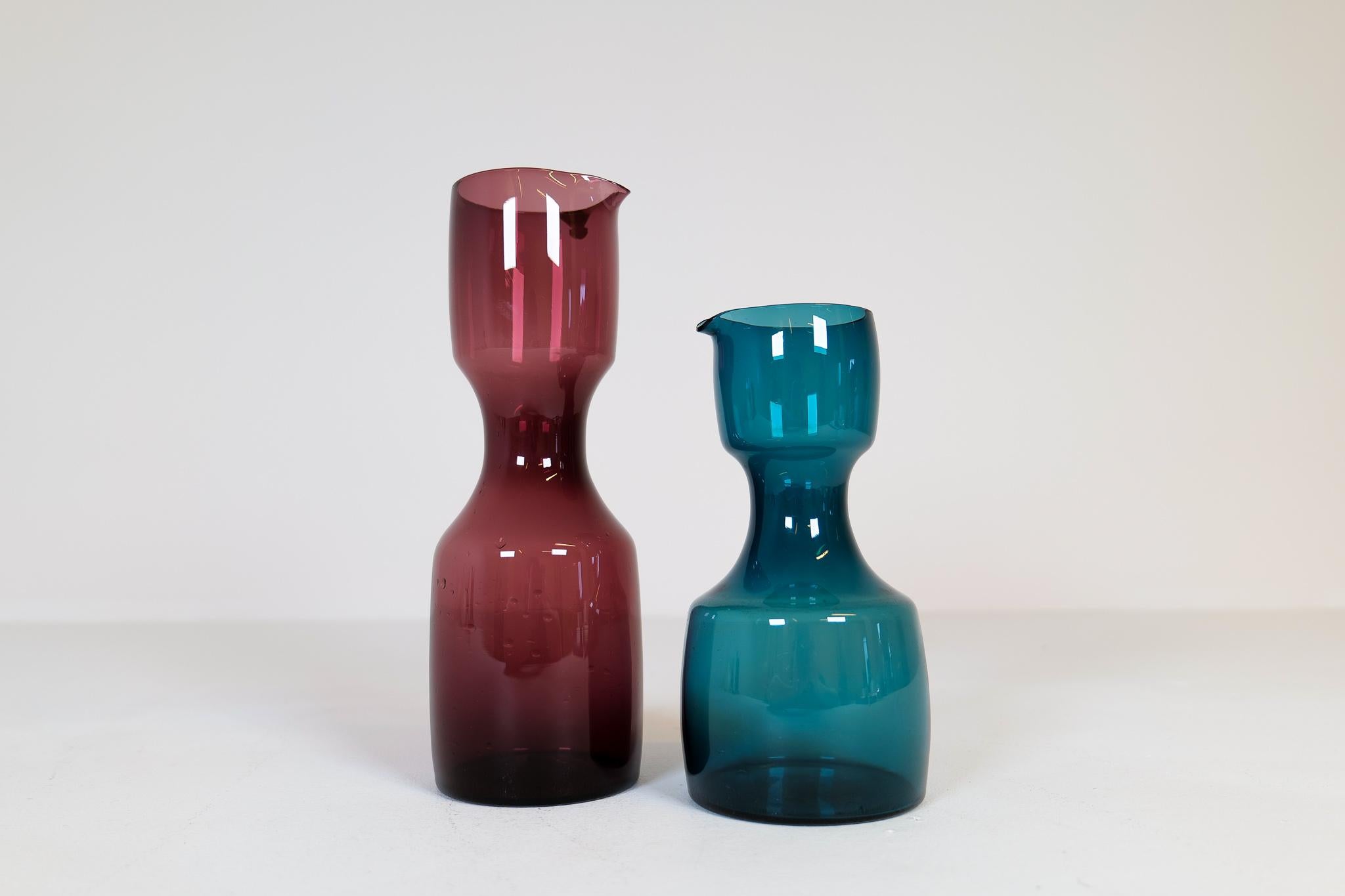 Verre d'art Paire Midcentury  Vases Gullaskruf conçus par Kjell Blomberg, Suède, années 1950 en vente