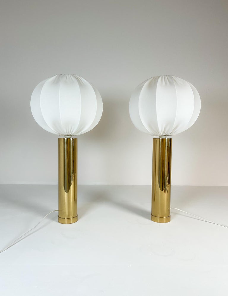 Midcentury Pair of Large Brass Bergboms B-010 Table Lamps, 1960s, Sweden In Good Condition For Sale In Langserud, SE