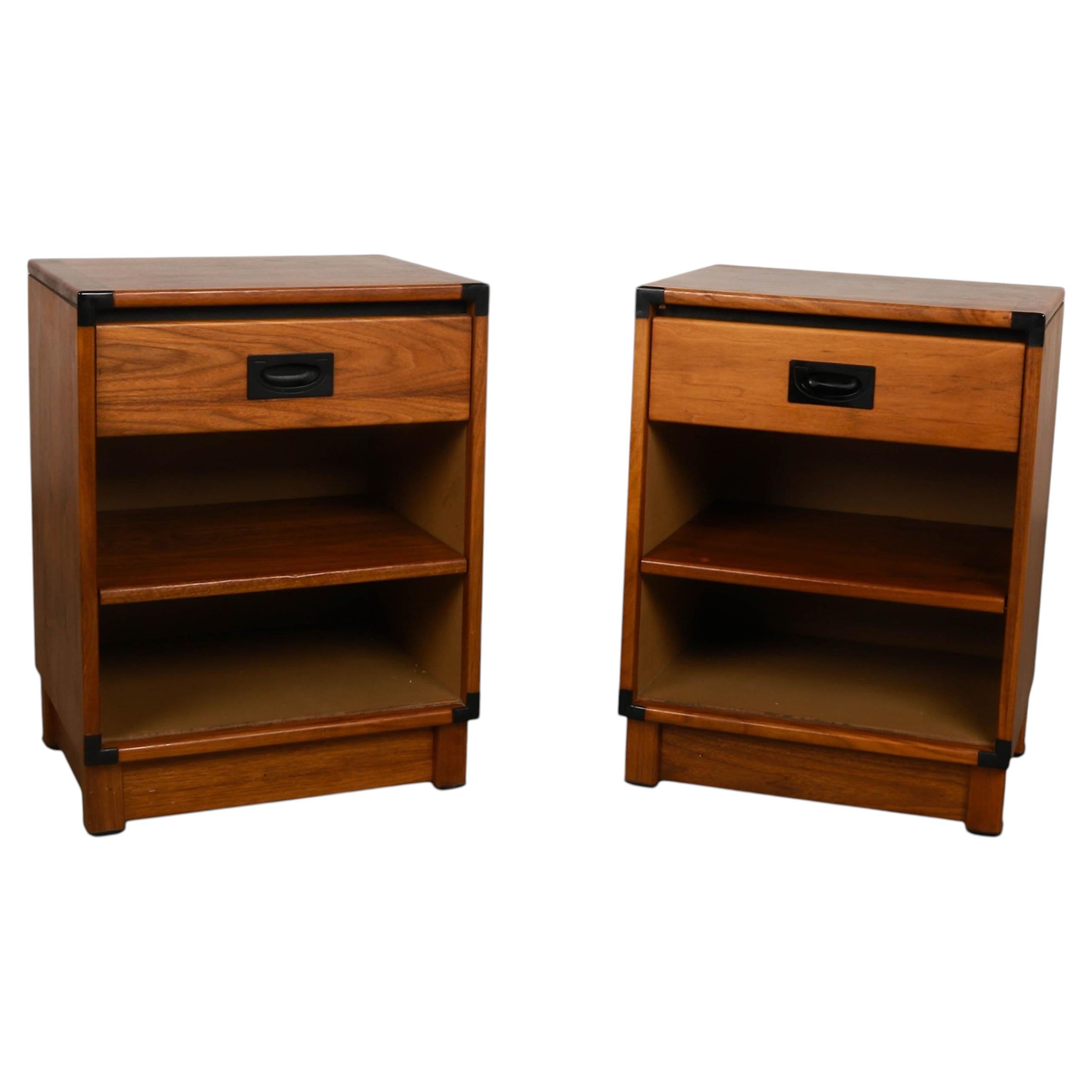 MidCentury Paar Nachttische/Beistelltische Drexel Modulus Collection'S