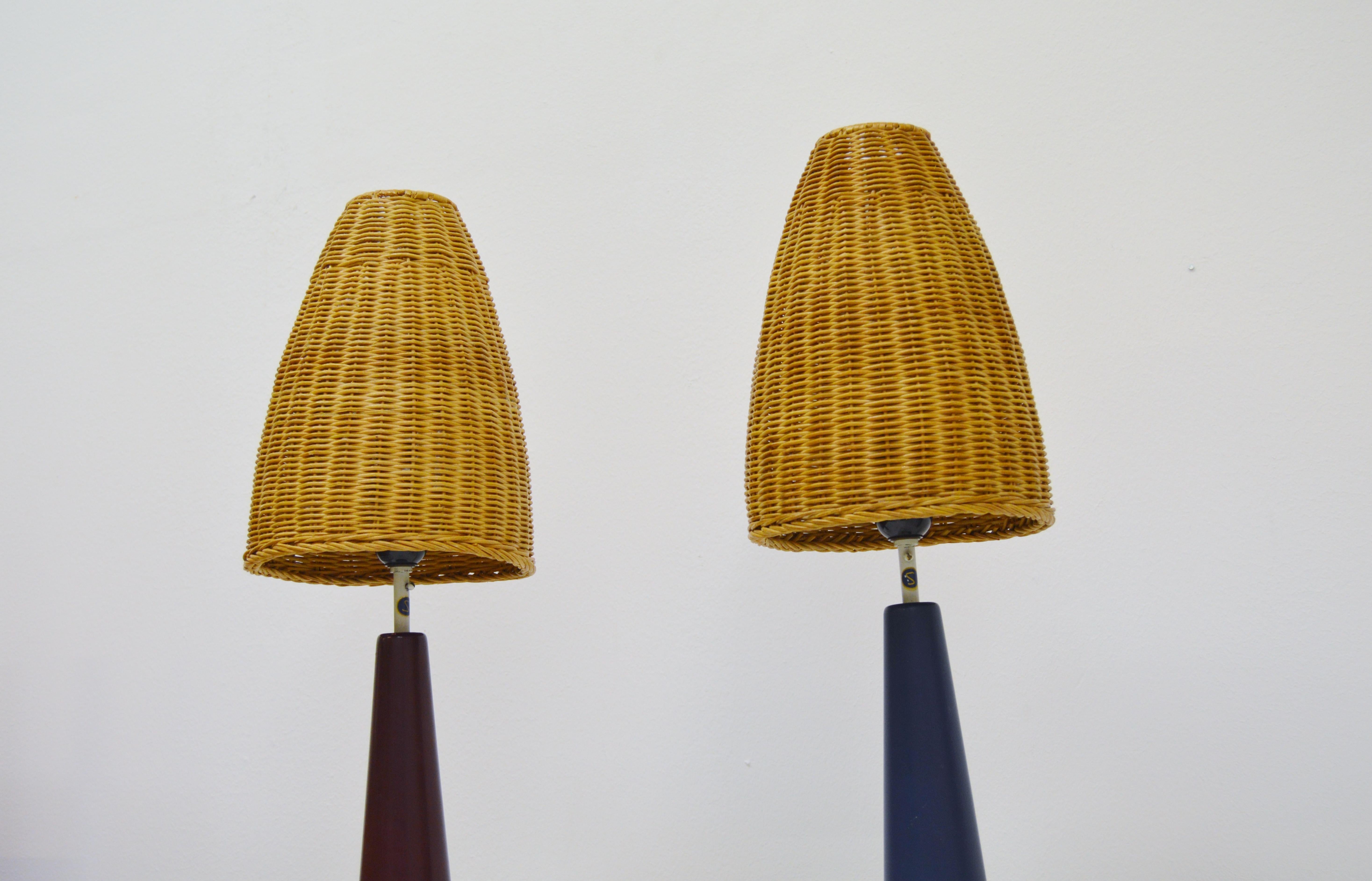 Midcentury Pair of Scandinavian Modern Bergbom Cone Shaped Table Lamps For Sale 6