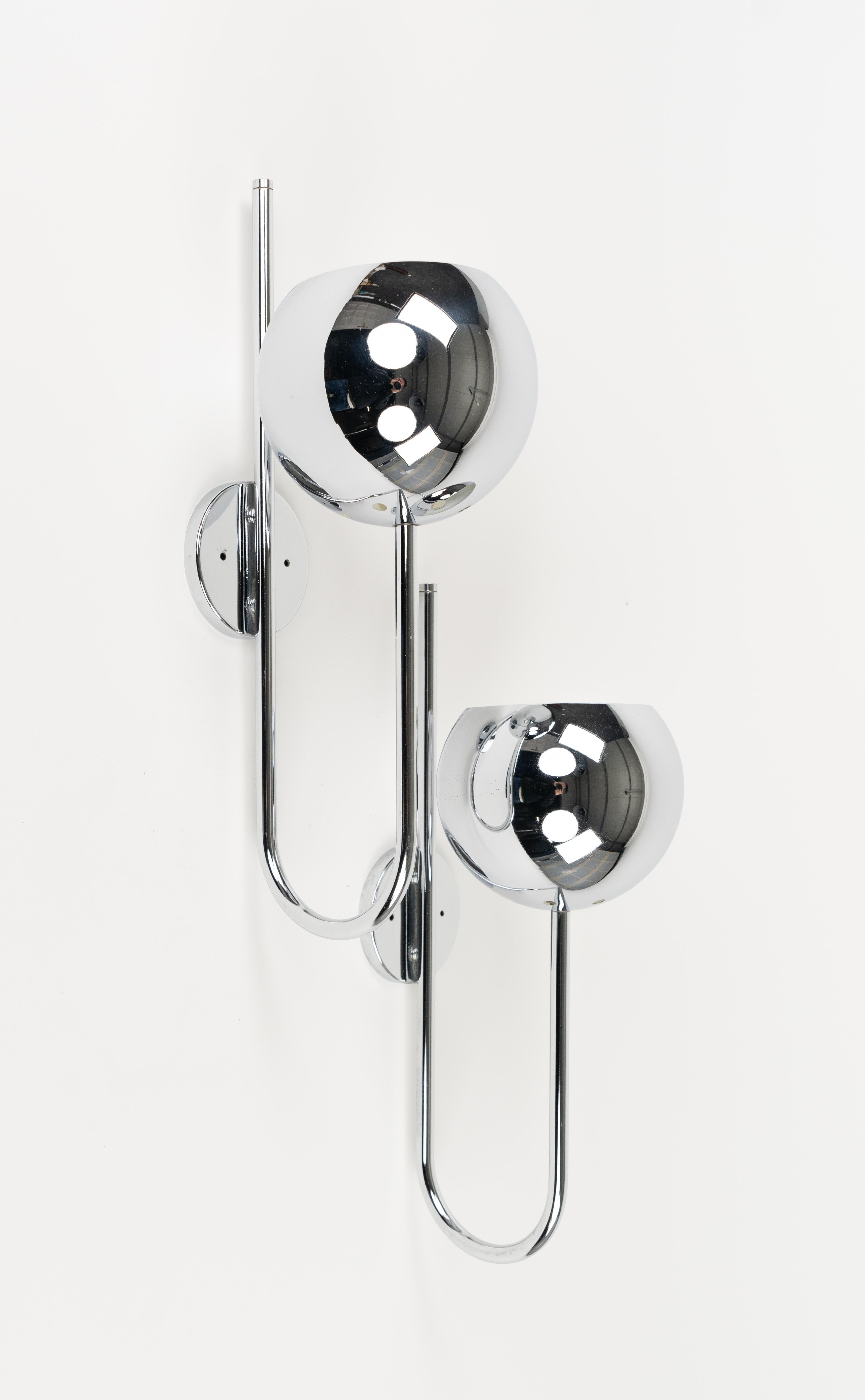 Mid-Century Modern Paire d'appliques en chrome de style Goffredo Reggiani, Italie, années 1970 en vente