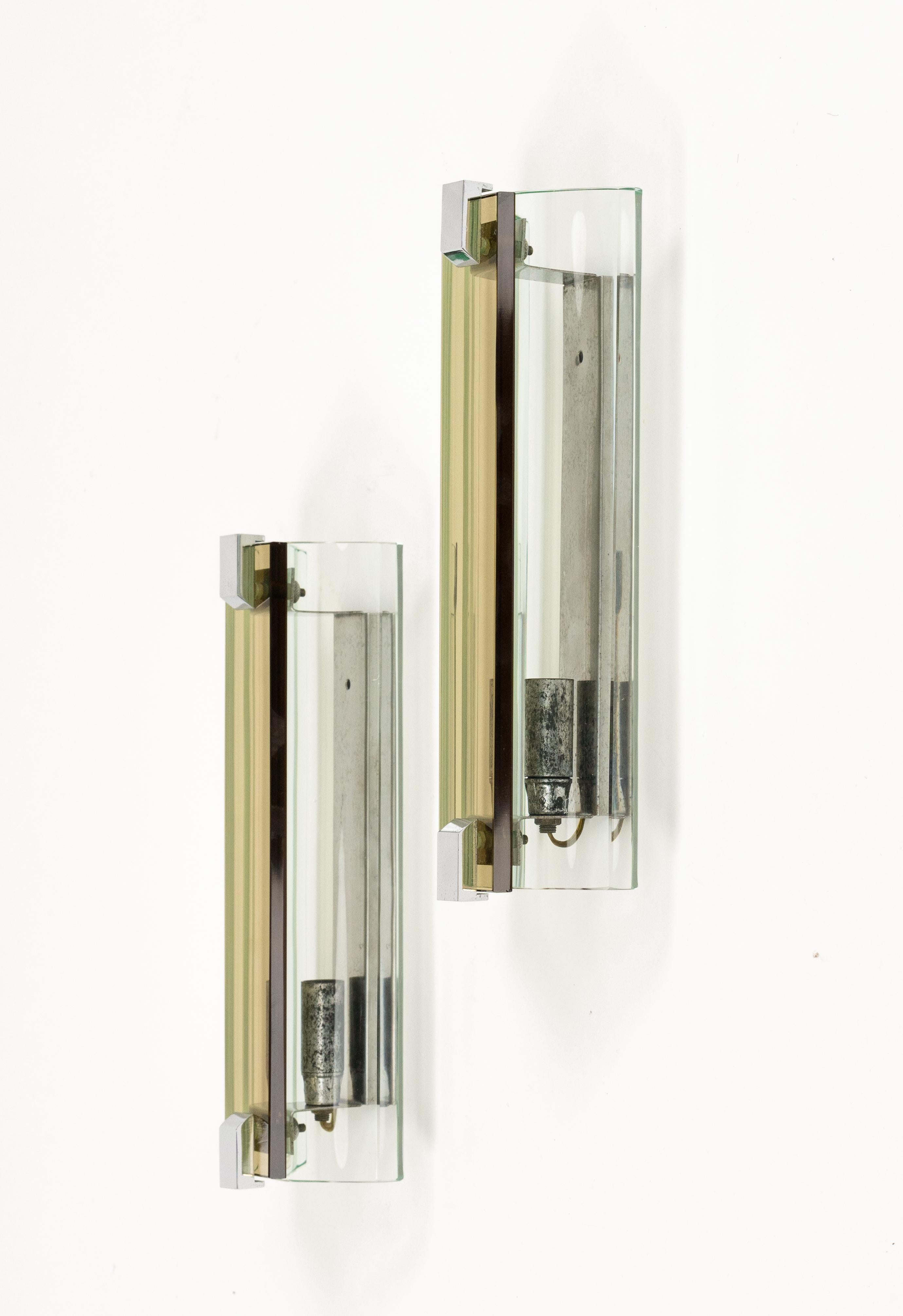Midcentury Pair of Sconces Wall Lamps in Glass and Steel by Veca, Italy 1970s For Sale 5