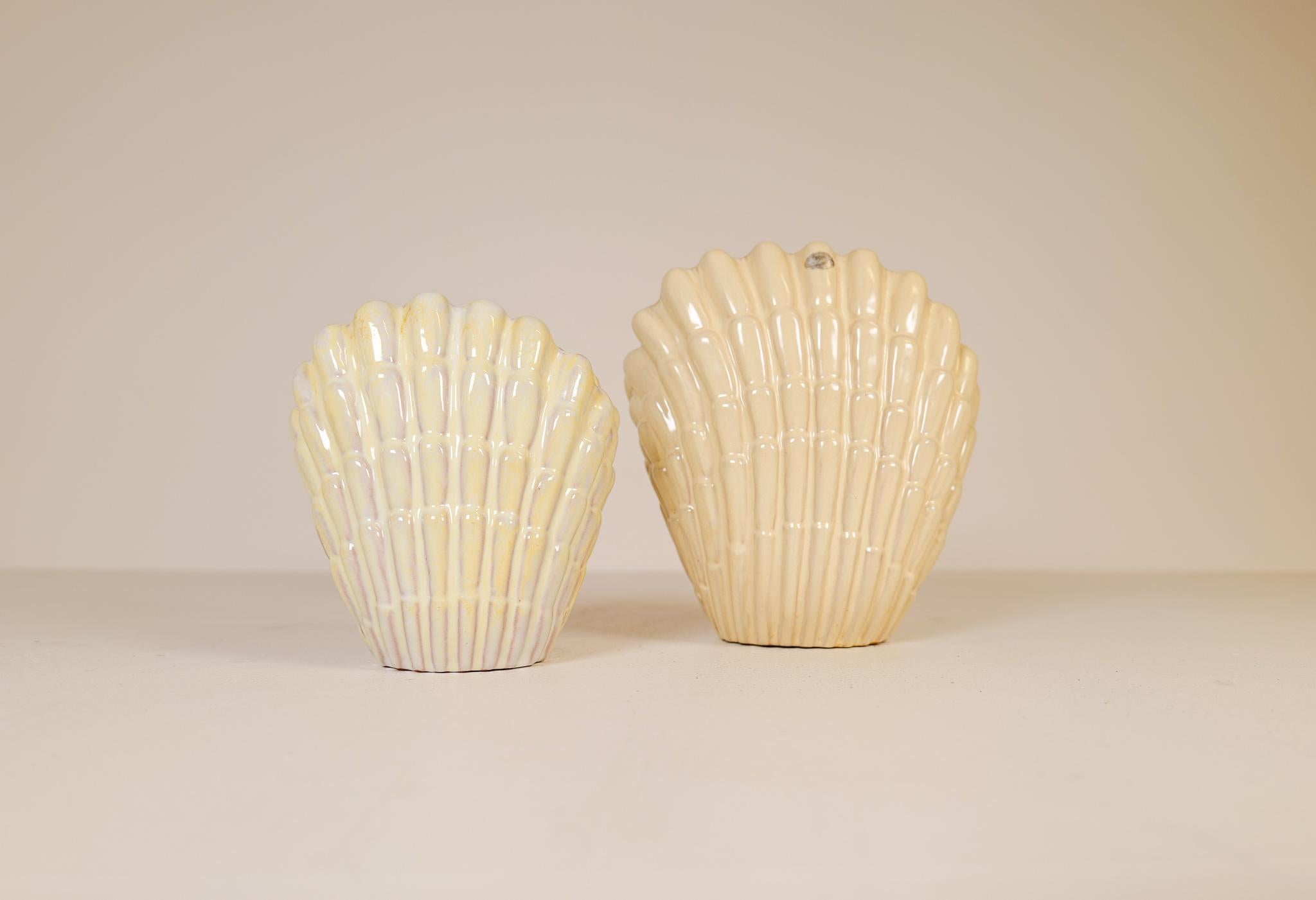 Mid-Century Modern Midcentury Pair of Seashell Vases by Vicke Lindstrand for Upsala Ekeby, Sweden