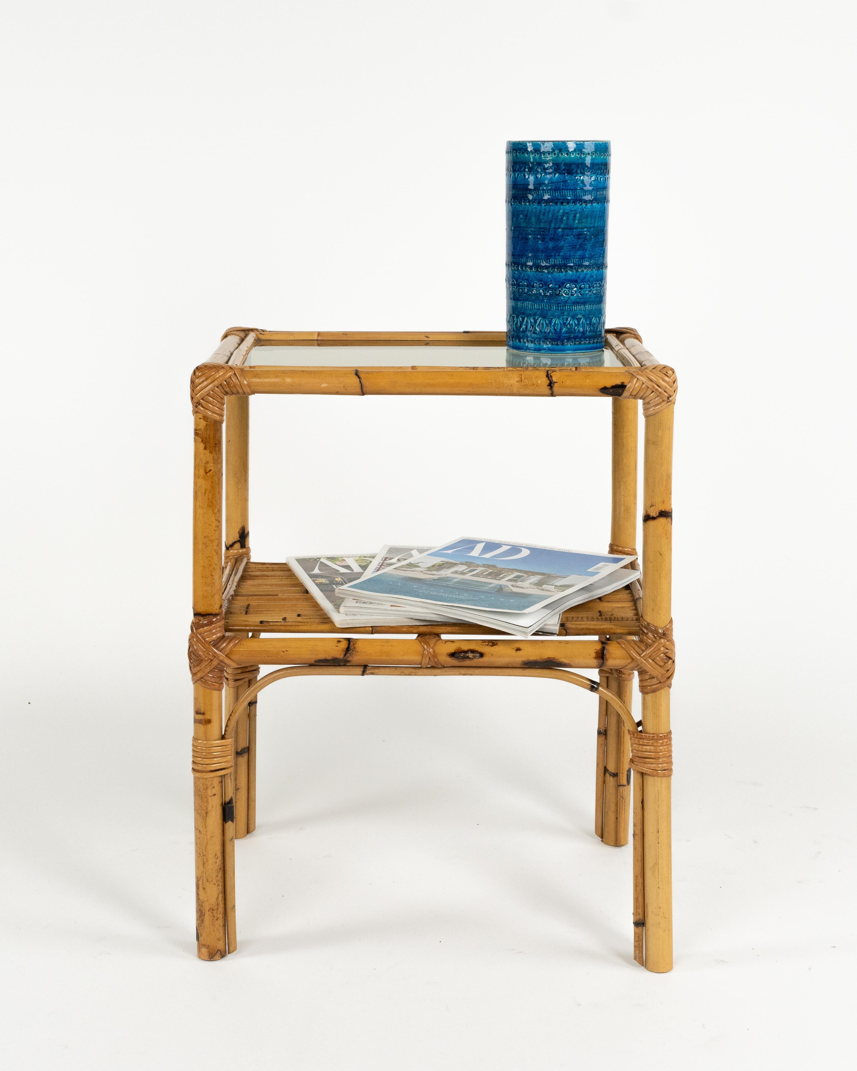 Paar Beistelltische aus Rattan, Bambus und Glas aus der Mitte des Jahrhunderts, Italien 1970er Jahre im Angebot 7