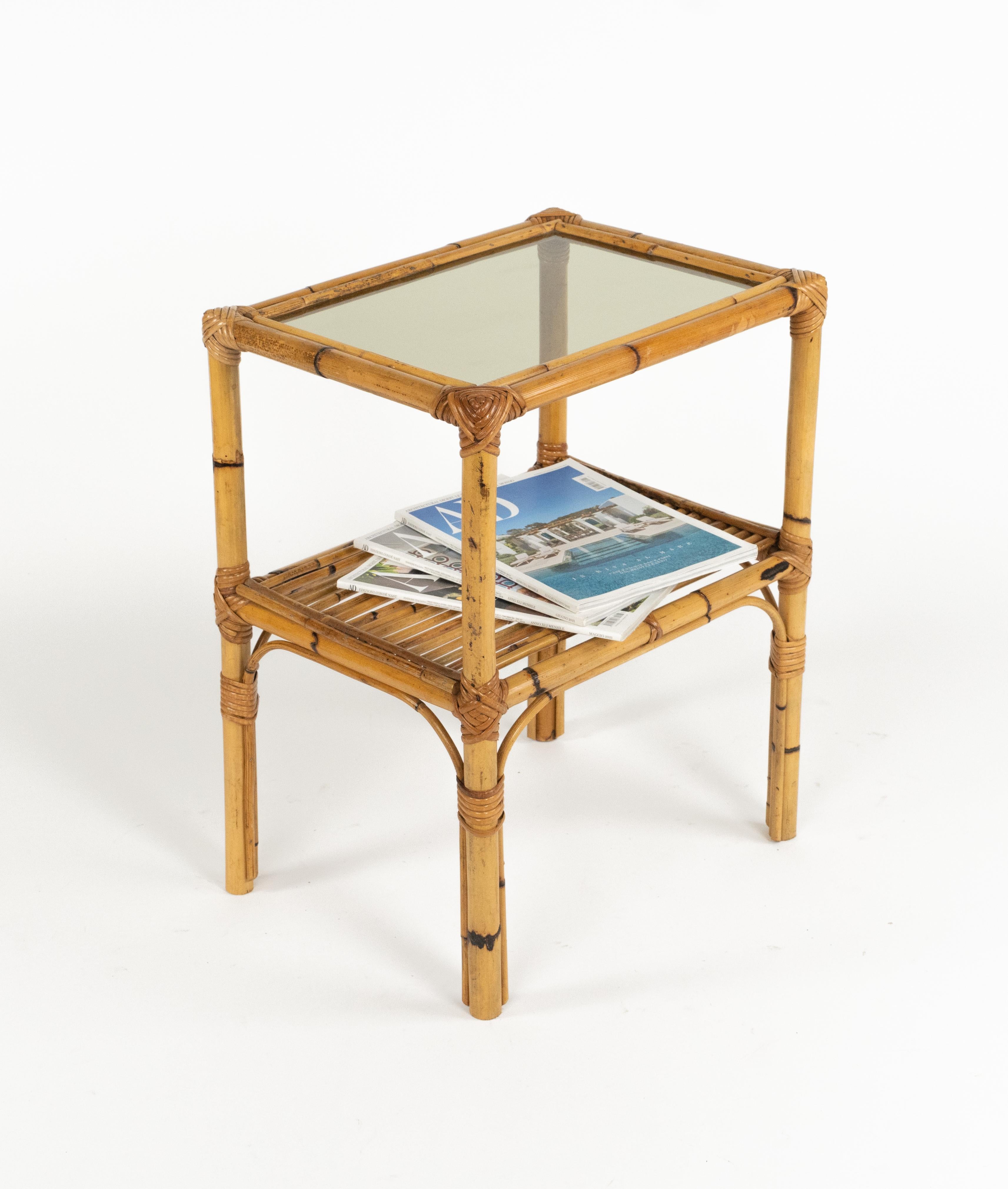 Paar Beistelltische aus Rattan, Bambus und Glas aus der Mitte des Jahrhunderts, Italien 1970er Jahre im Angebot 8