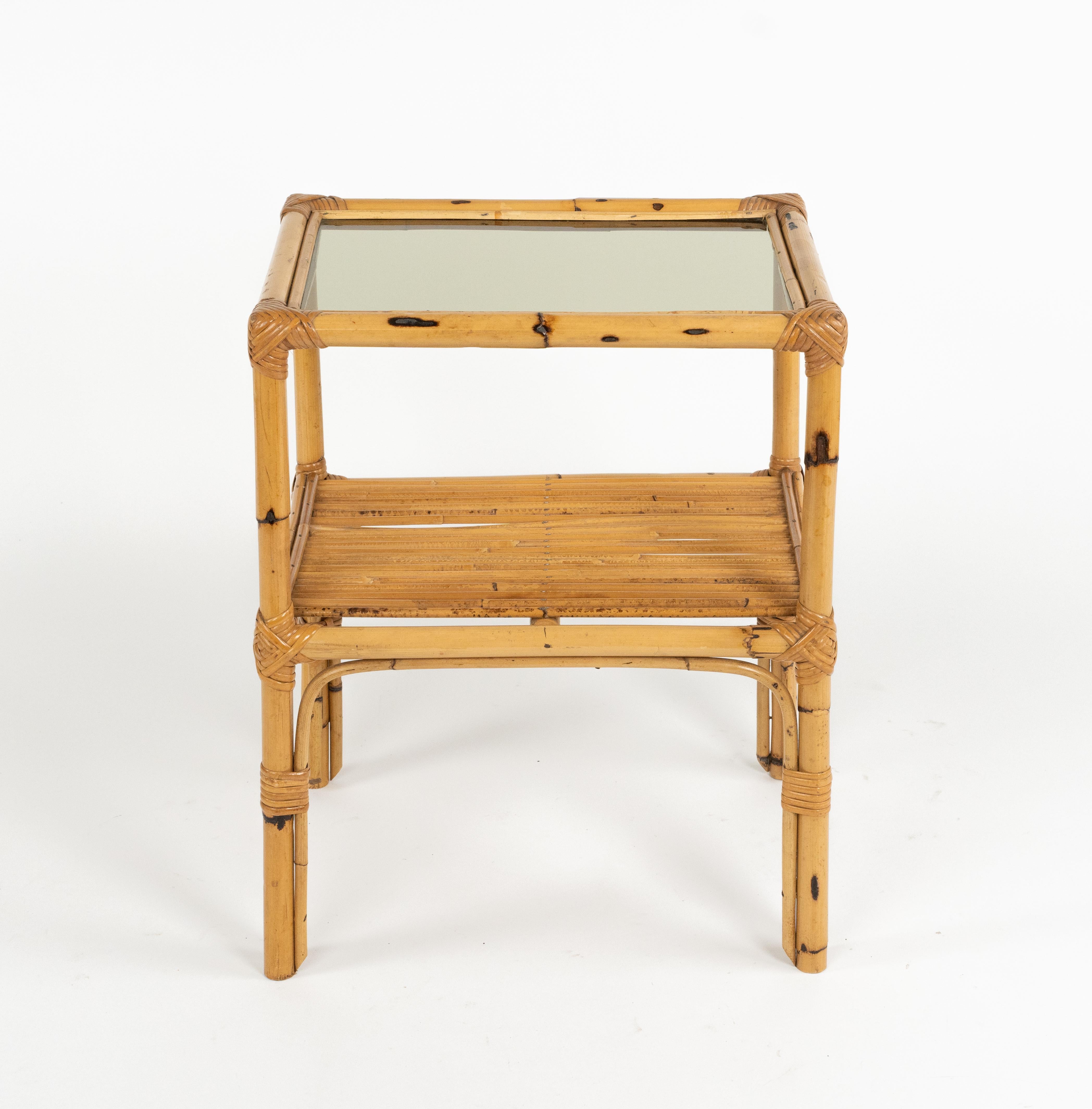 Paar Beistelltische aus Rattan, Bambus und Glas aus der Mitte des Jahrhunderts, Italien 1970er Jahre im Angebot 12