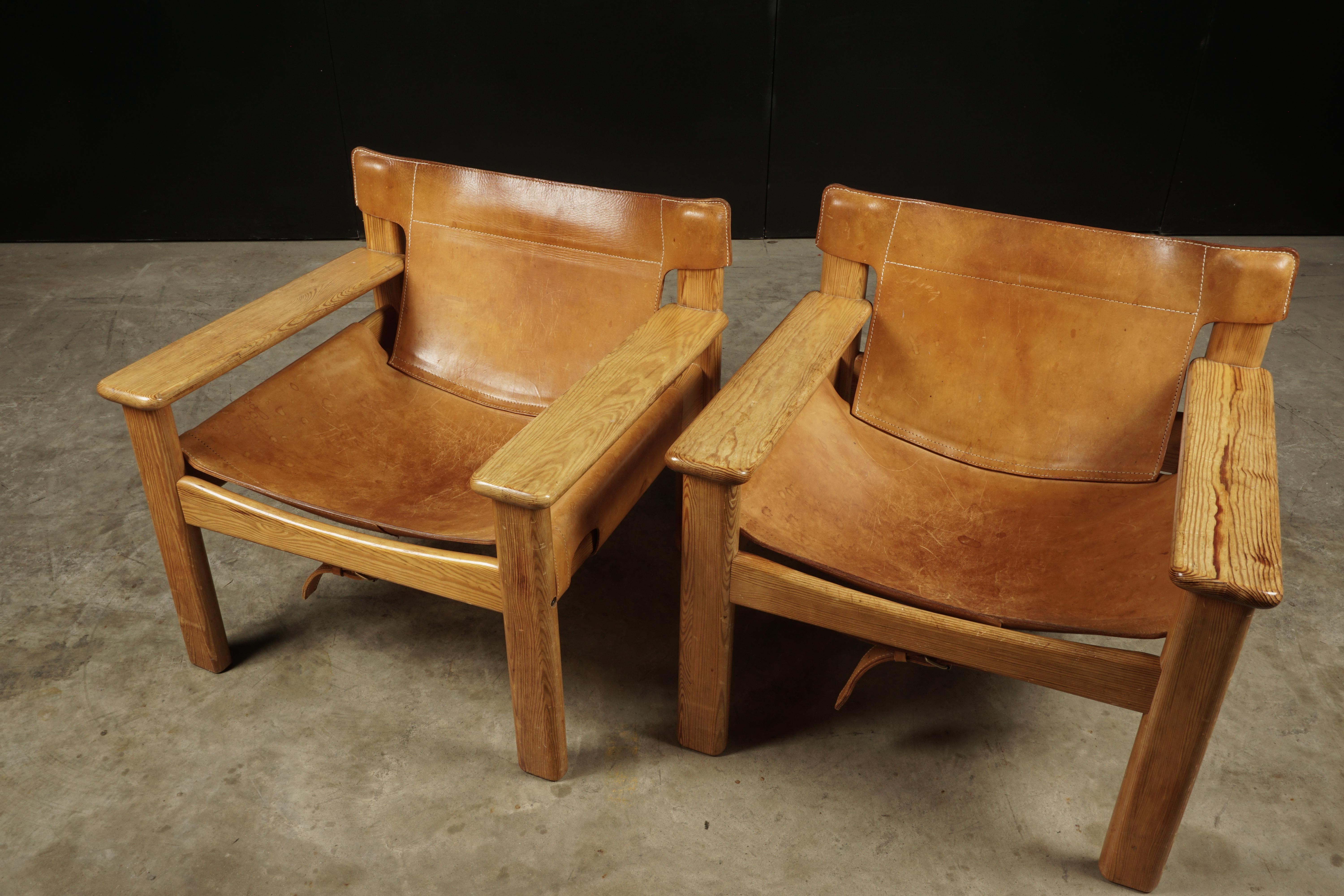 Midcentury Pair of Spanish Style Chairs from Sweden, circa 1970 2