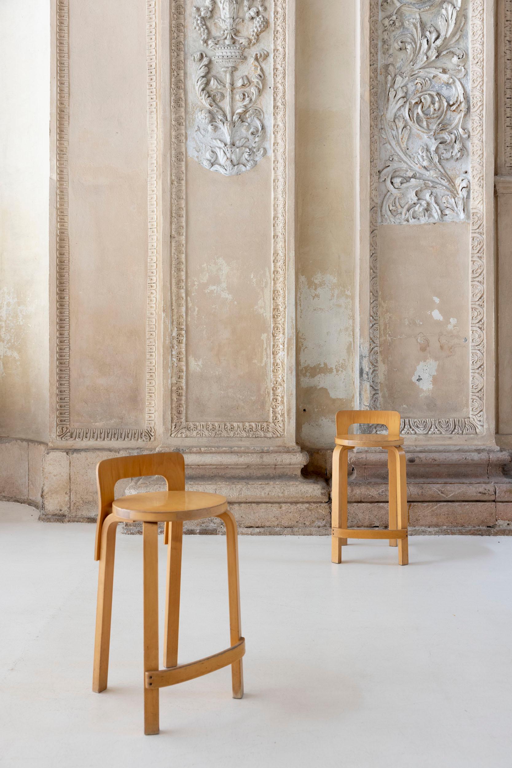 Mid-Century Modern Midcentury pair of stools mod. K65 by Alvar Aalto for Artek For Sale